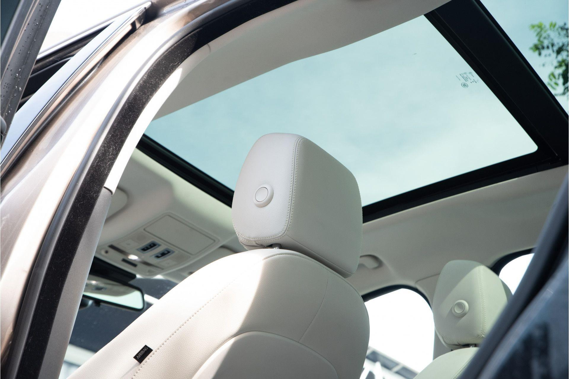 Jaguar F-Pace 2.0 Portfolio Pano AWD 20d 2017  25