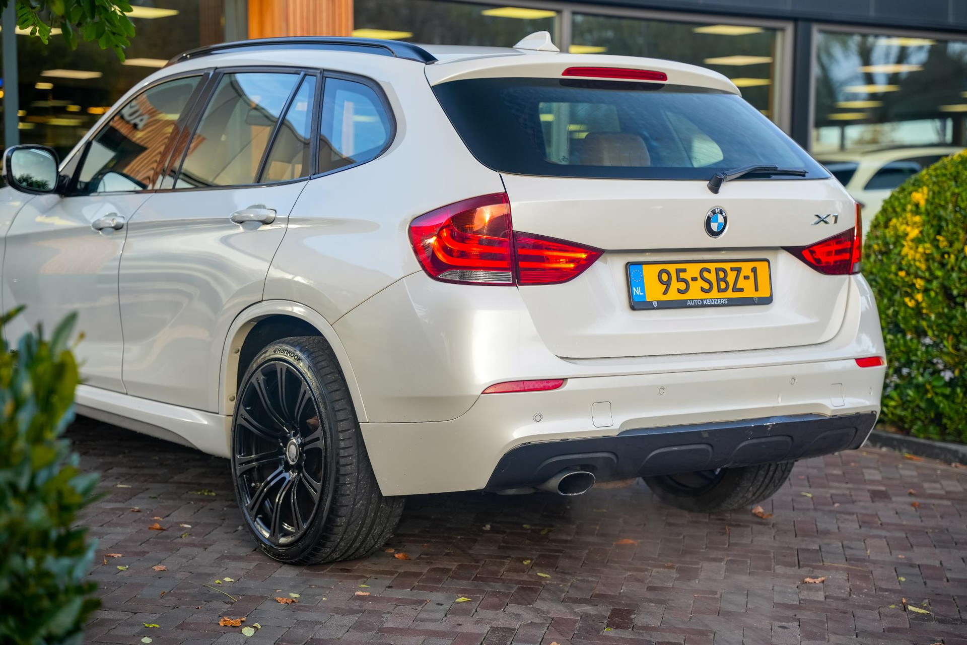 BMW X1 sDrive18i 2011 Mineralweiss metallic 26