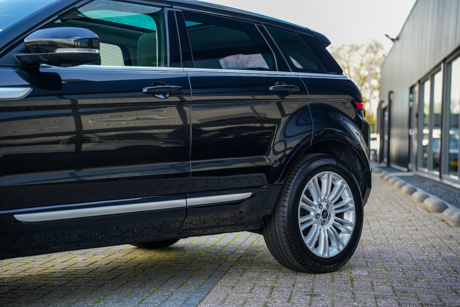 Land Rover Range Rover Evoque 2.0 Si 4WD Dynamic 2012 Zwart 30