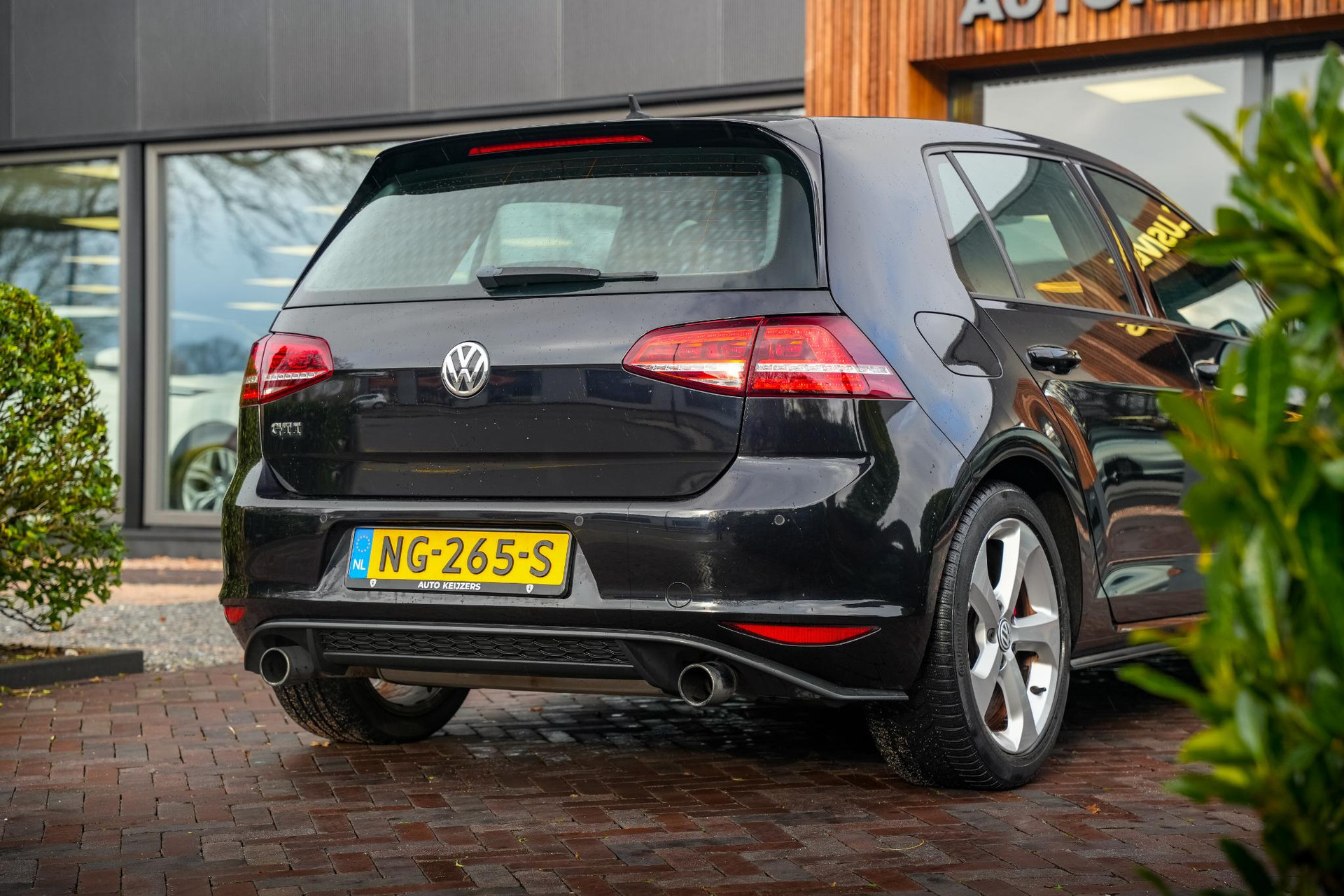 Volkswagen Golf 2.0 TSI GTI 2016  11