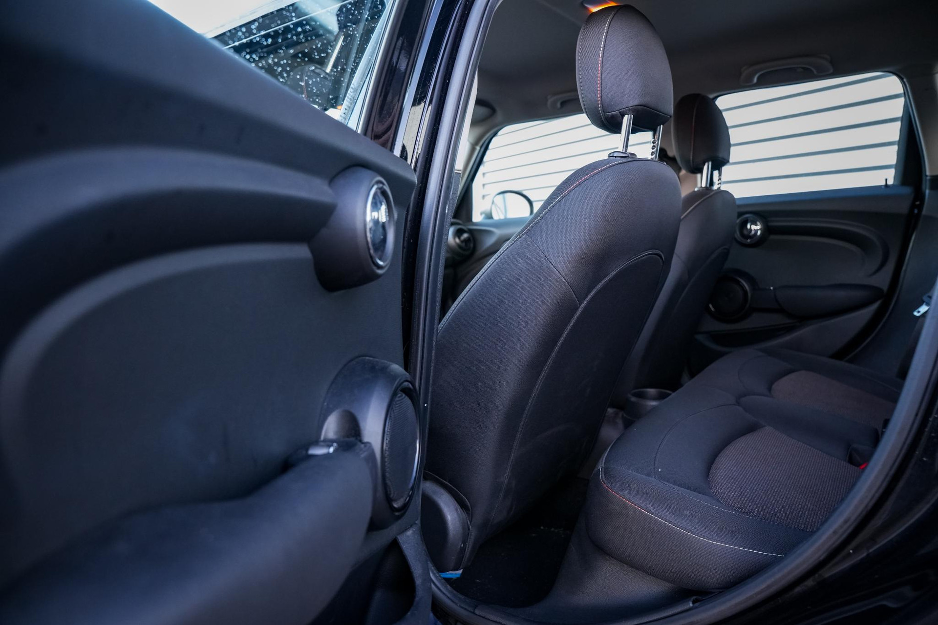 MINI 5-deurs 1.5 One 2019 Midnight black 10