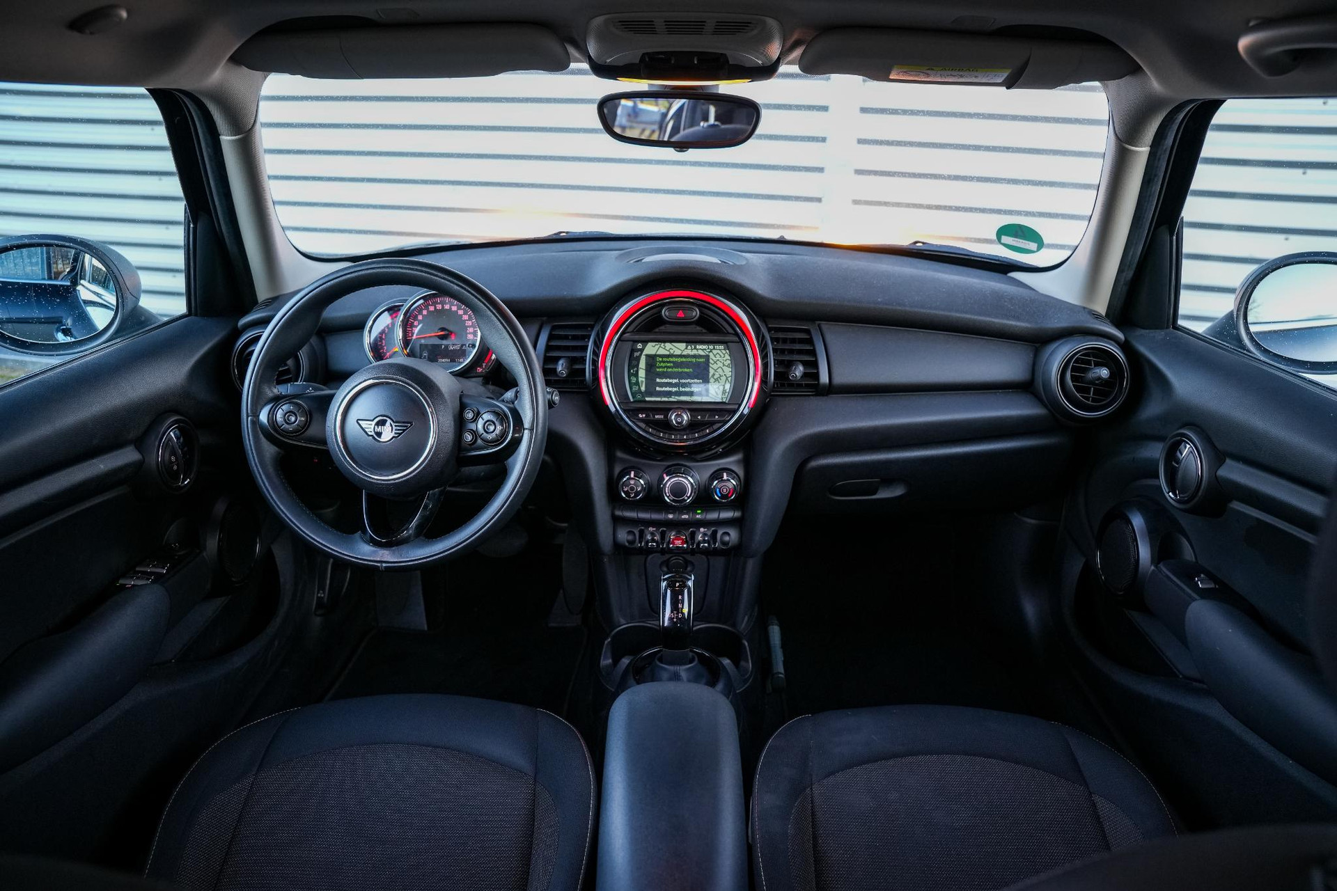 MINI 5-deurs 1.5 One 2019 Midnight black 2