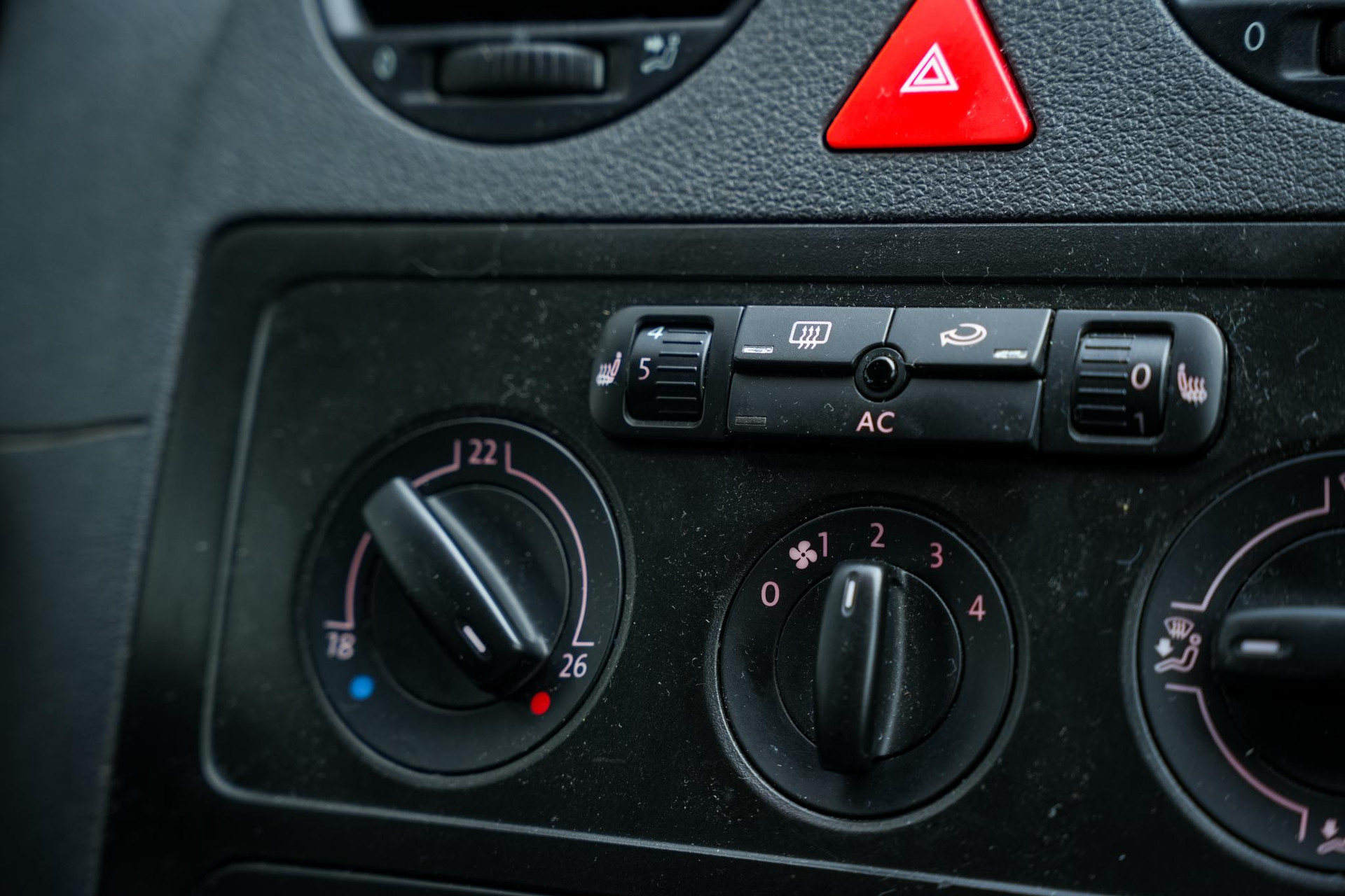 Volkswagen  Caddy 1.9 TDI Camper 5p. 2008  18