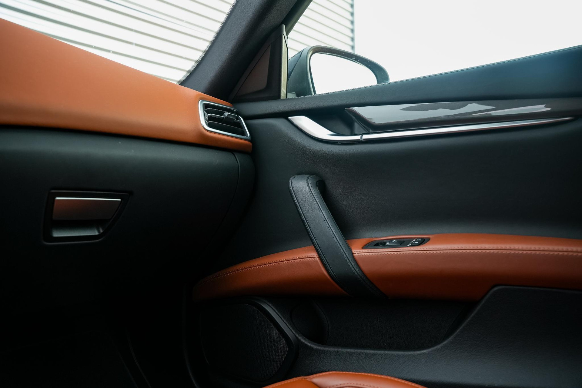 Maserati Ghibli 3.0 V6 GranLusso 2018  24