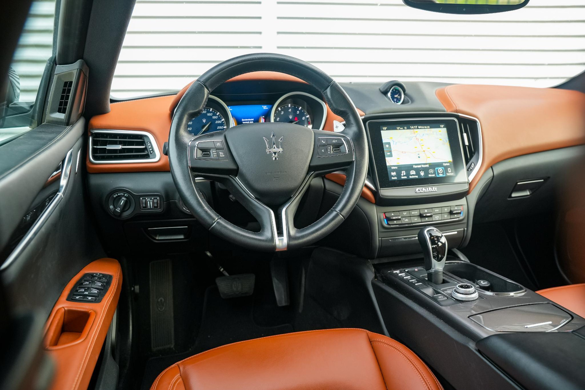 Maserati Ghibli 3.0 V6 GranLusso 2018  4