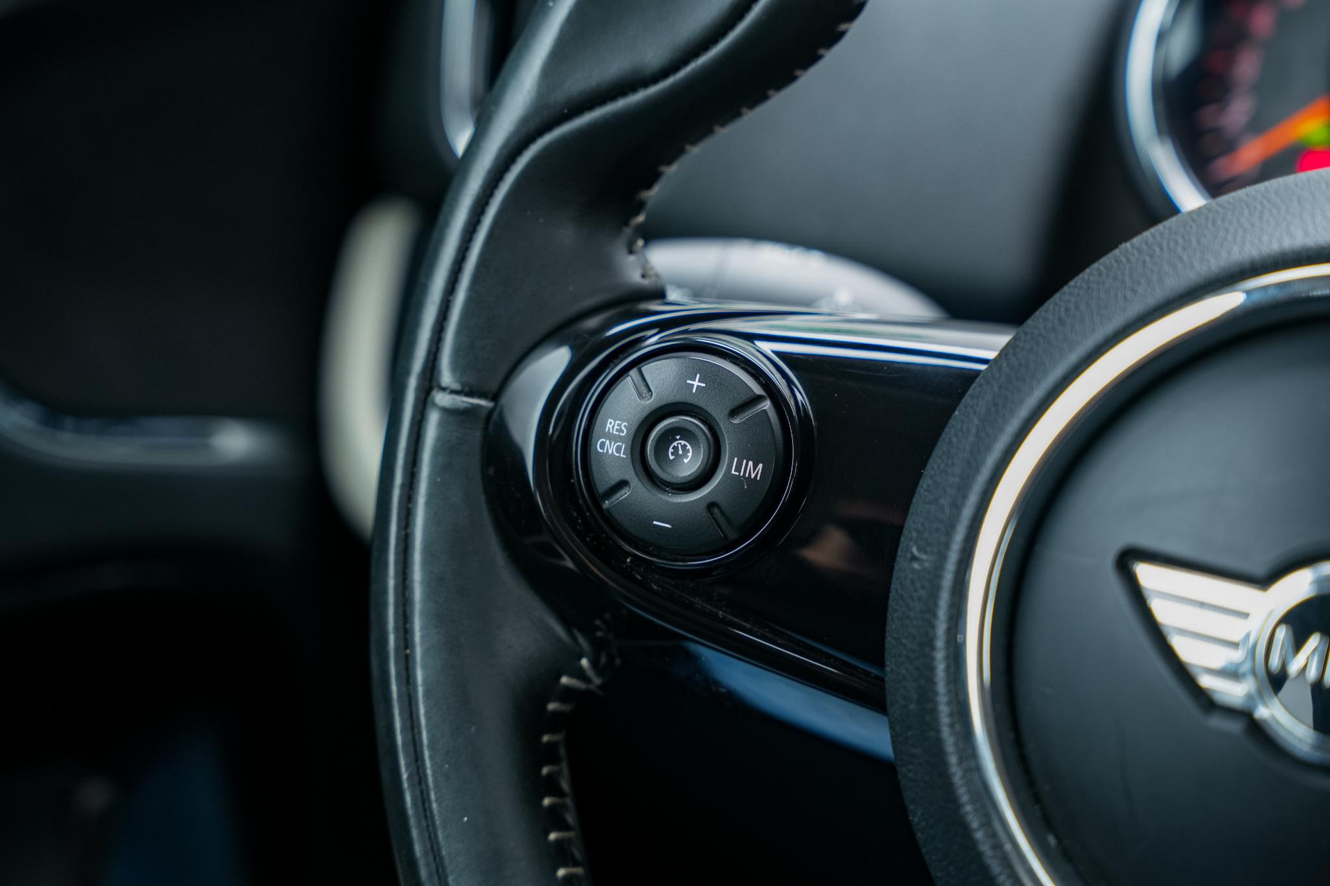 MINI Countryman 2.0 Cooper D Chili 2018 Mini yours lapisluxury blue 23