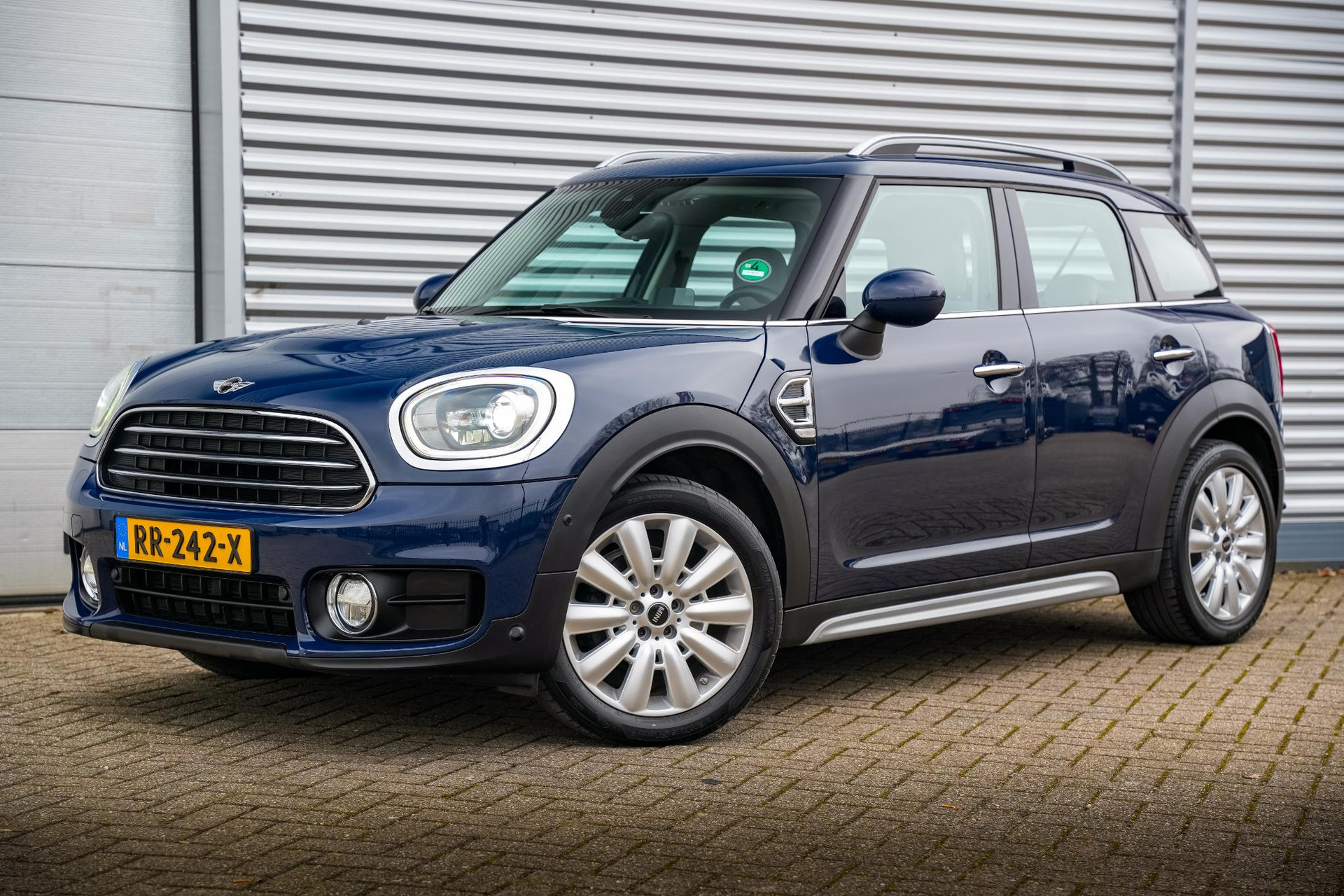 MINI Countryman 2.0 Cooper D Chili 2018 Mini yours lapisluxury blue 32