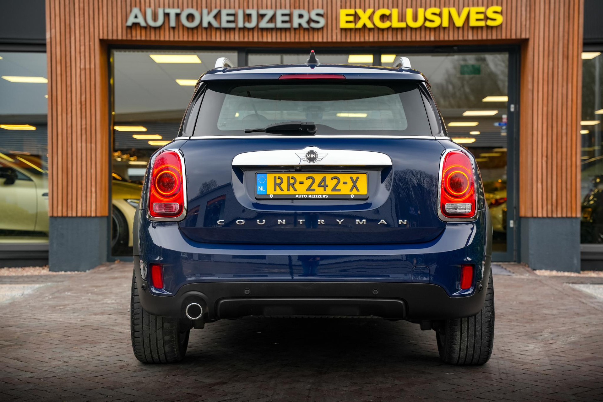 MINI Countryman 2.0 Cooper D Chili 2018 Mini yours lapisluxury blue 9