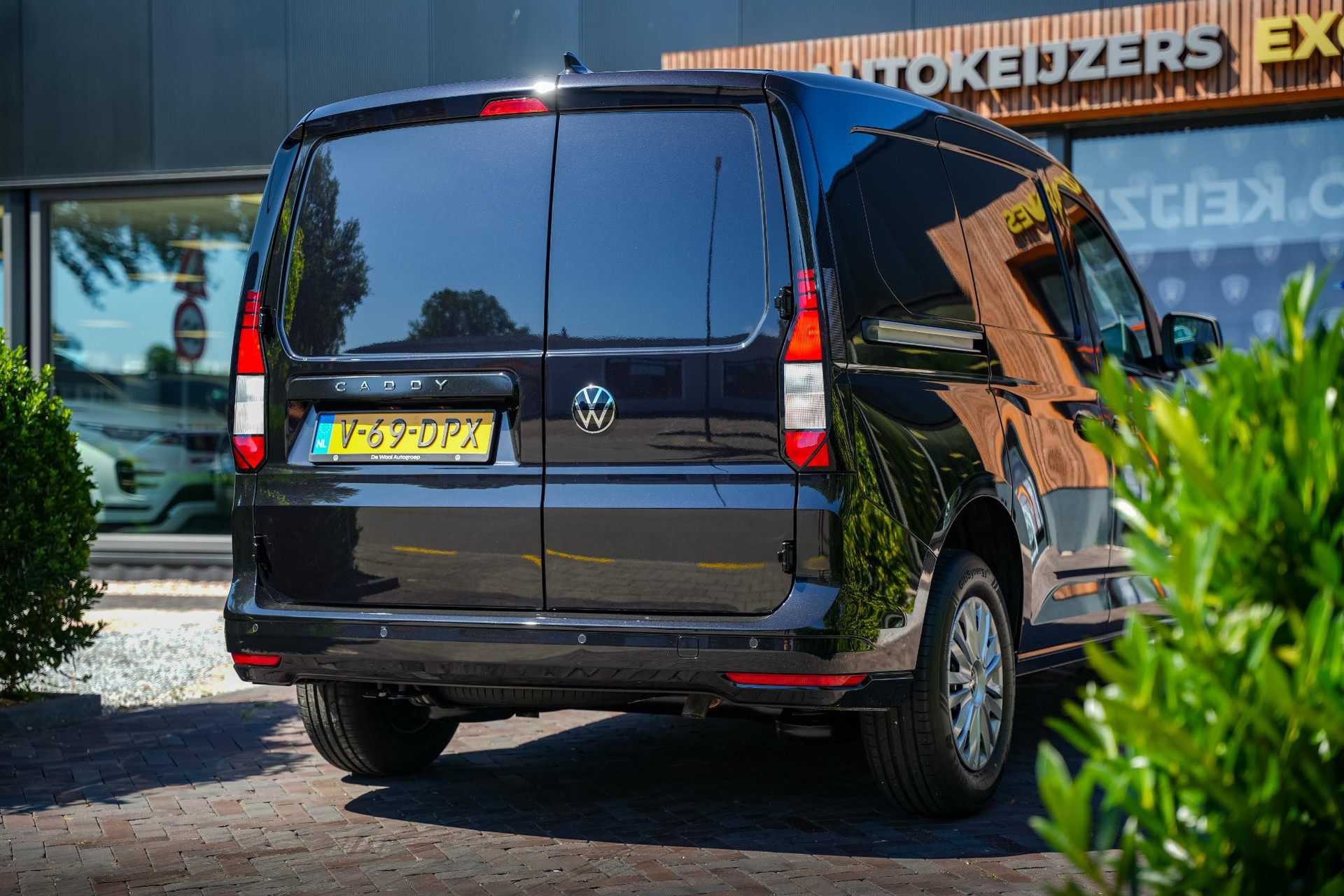 Volkswagen Caddy Cargo 2.0 TDI Style 2024 Deep black pearl effect (lc9x) 10