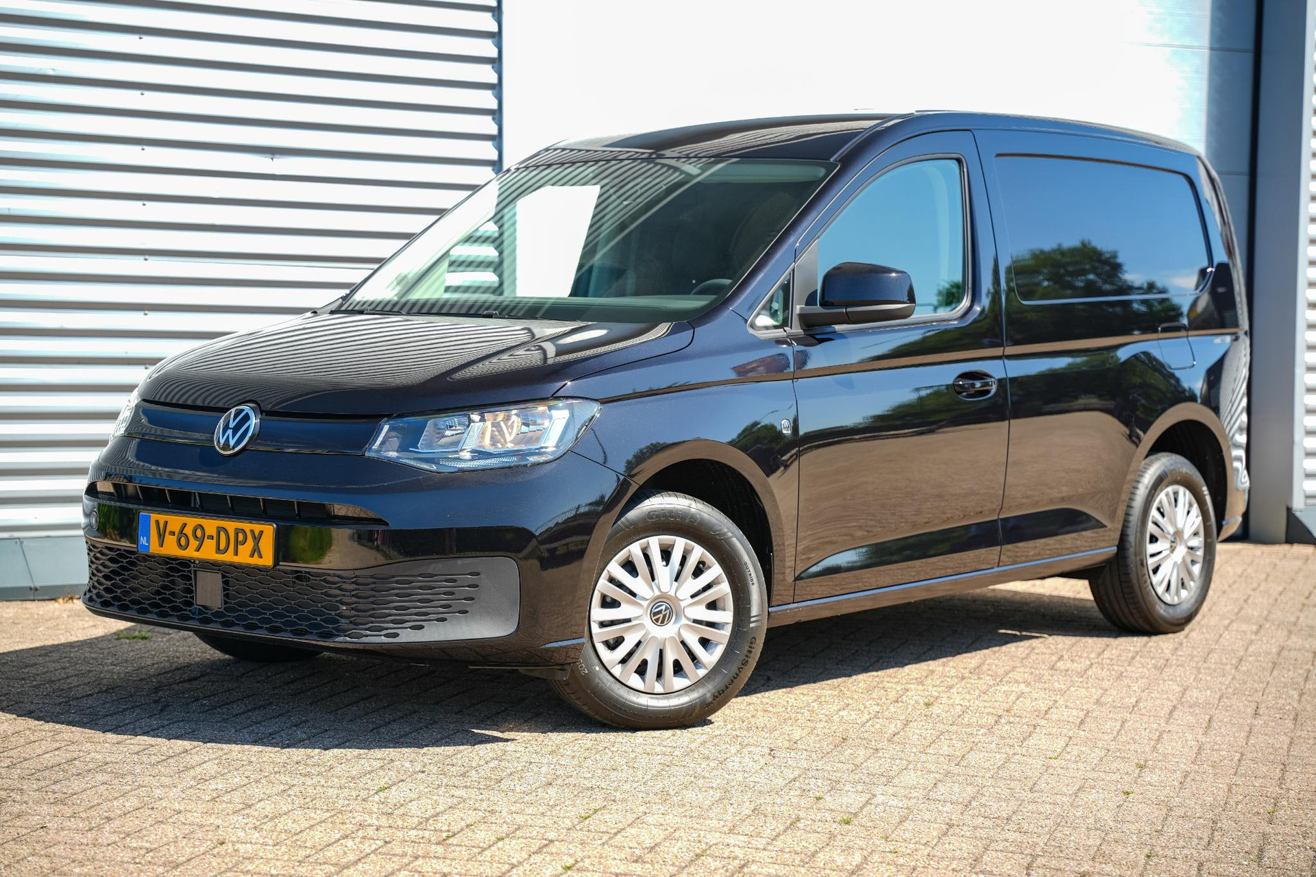 Volkswagen Caddy Cargo 2.0 TDI Style 2024 Deep black pearl effect (lc9x) 26