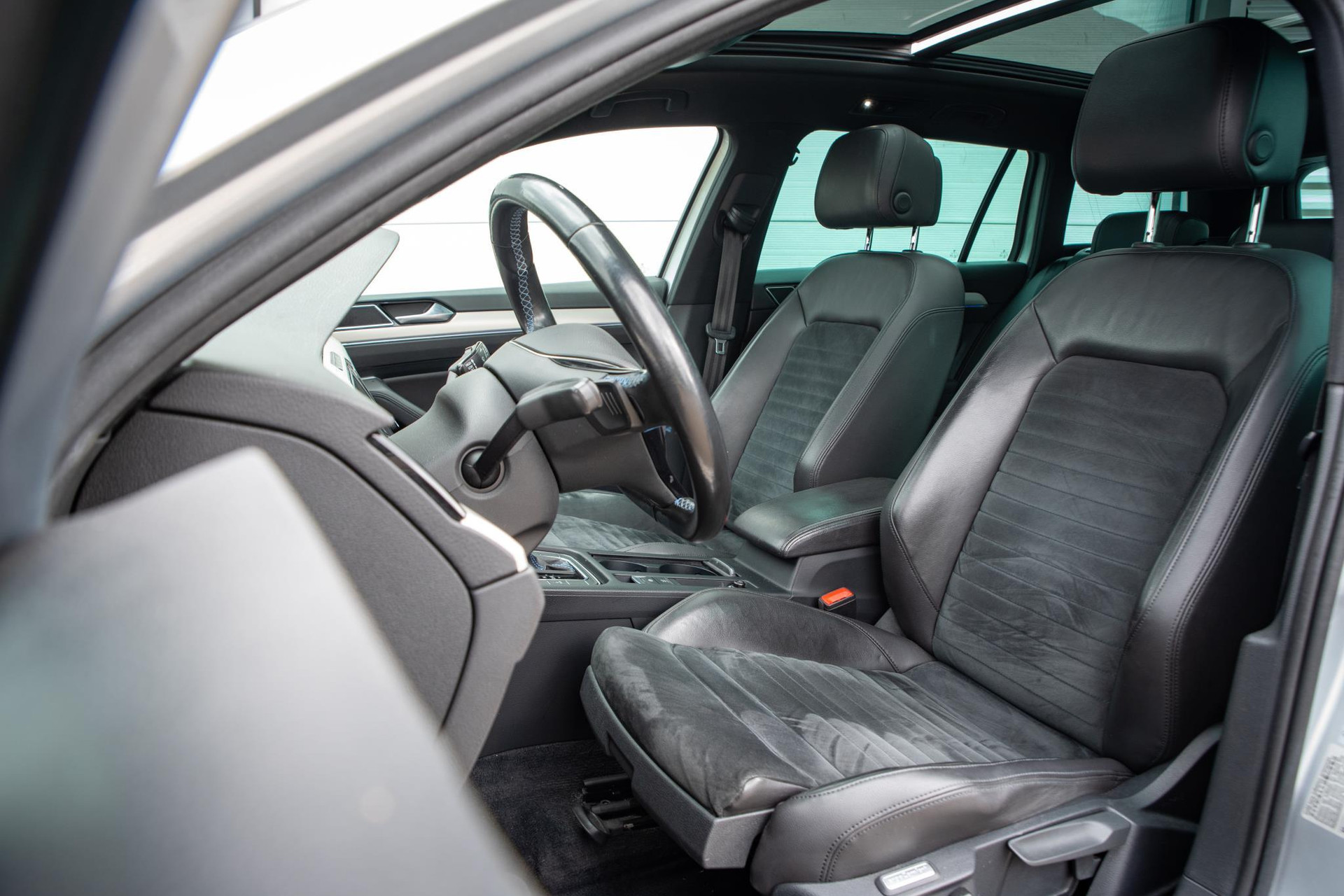 Volkswagen Passat Variant 1.4 TSI GTE Highline 2015 Reflex silver metallic 8
