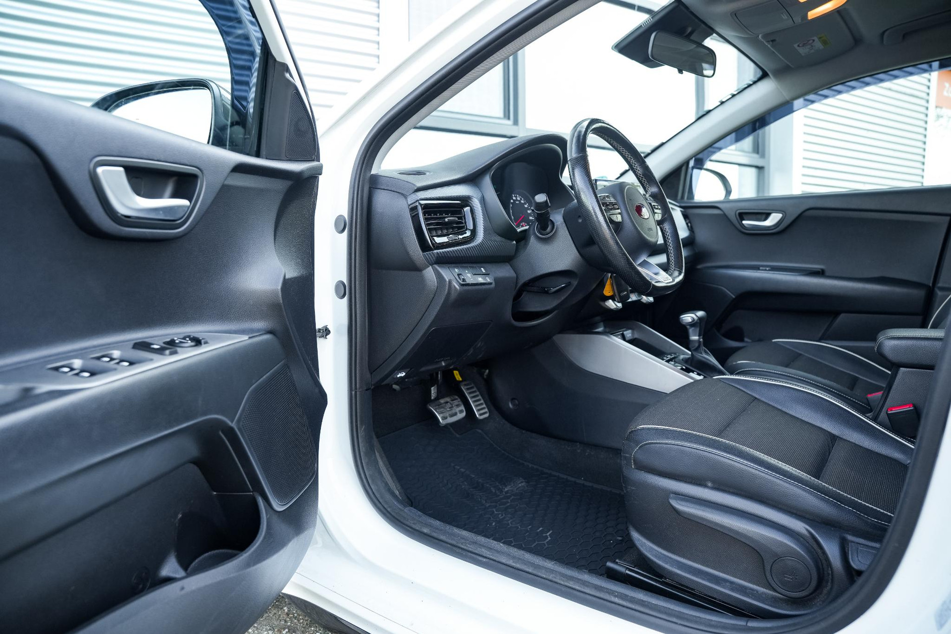 Kia Rio 1.0 TGDI DynamicLine 2020  10