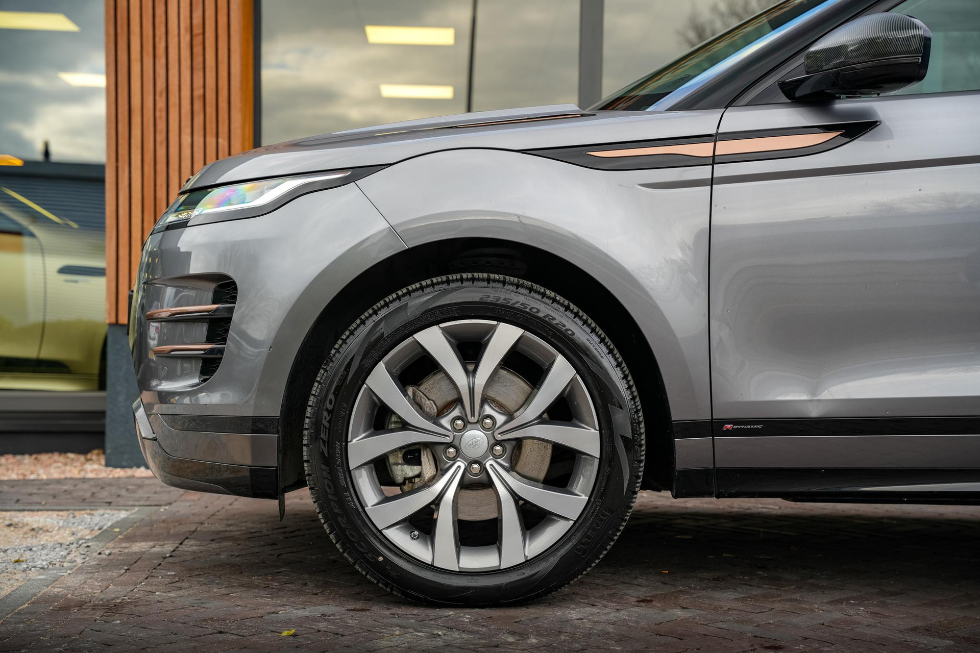 Land Rover Range Rover Evoque P300e 2021 EIGER GREY 12