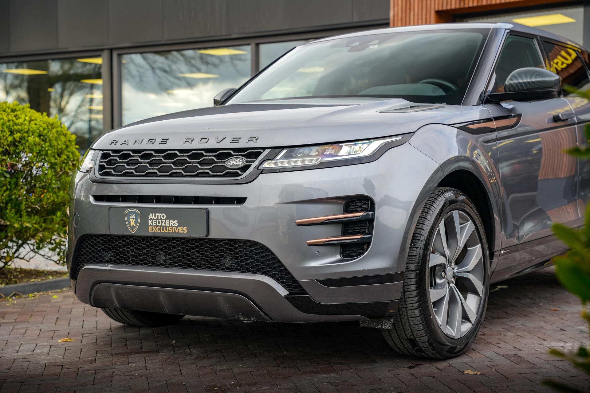 Land Rover Range Rover Evoque P300e 2021 EIGER GREY 13