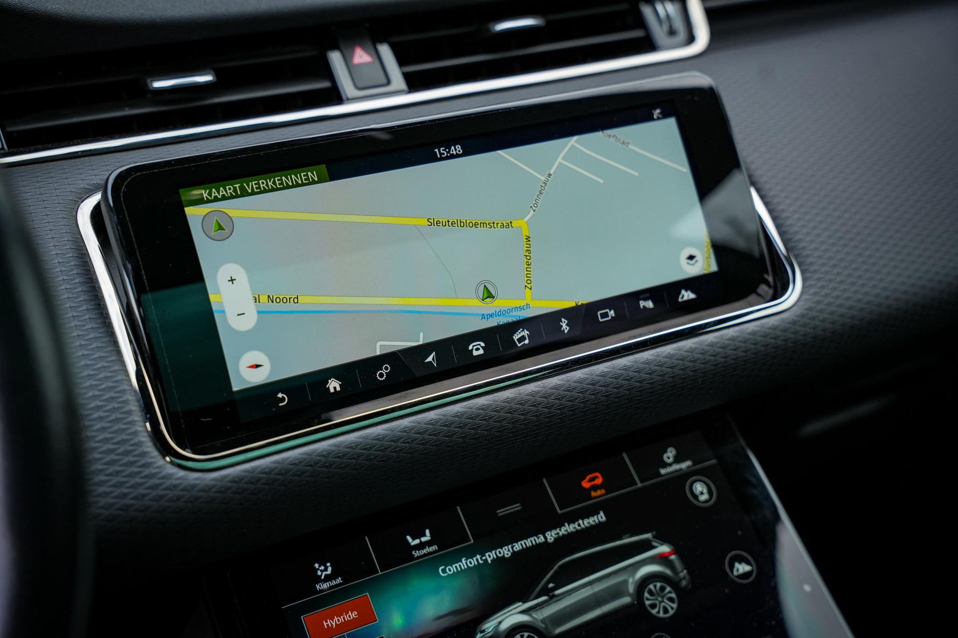 Land Rover Range Rover Evoque P300e 2021 EIGER GREY 18