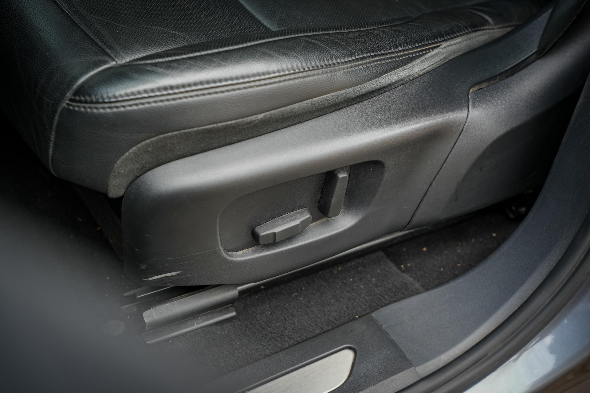 Land Rover Range Rover Evoque P300e 2021 EIGER GREY 26