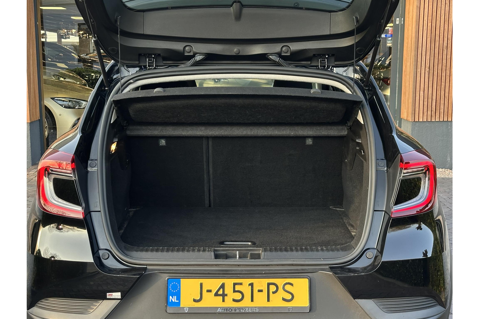 Renault Captur 1.0 TCe 100 Bi-Fuel Zen 2020 Noir etoilé gne 10