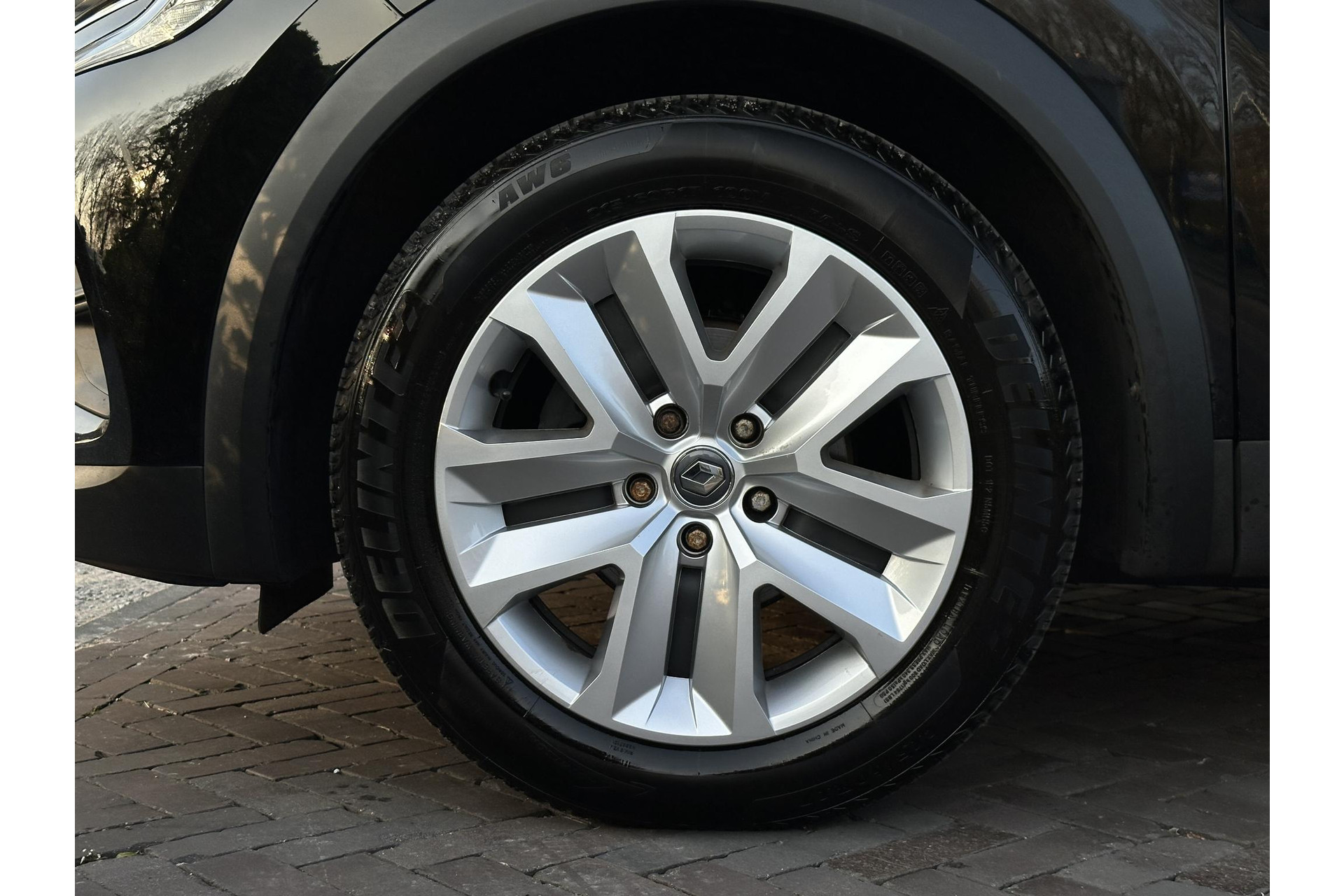 Renault Captur 1.0 TCe 100 Bi-Fuel Zen 2020 Noir etoilé gne 11