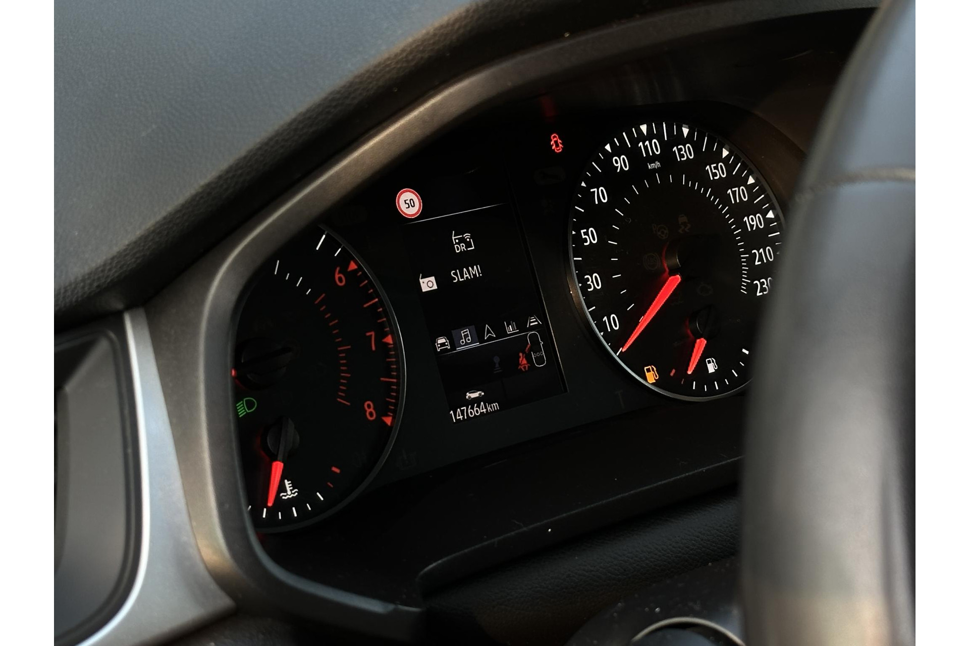 Renault Captur 1.0 TCe 100 Bi-Fuel Zen 2020 Noir etoilé gne 14