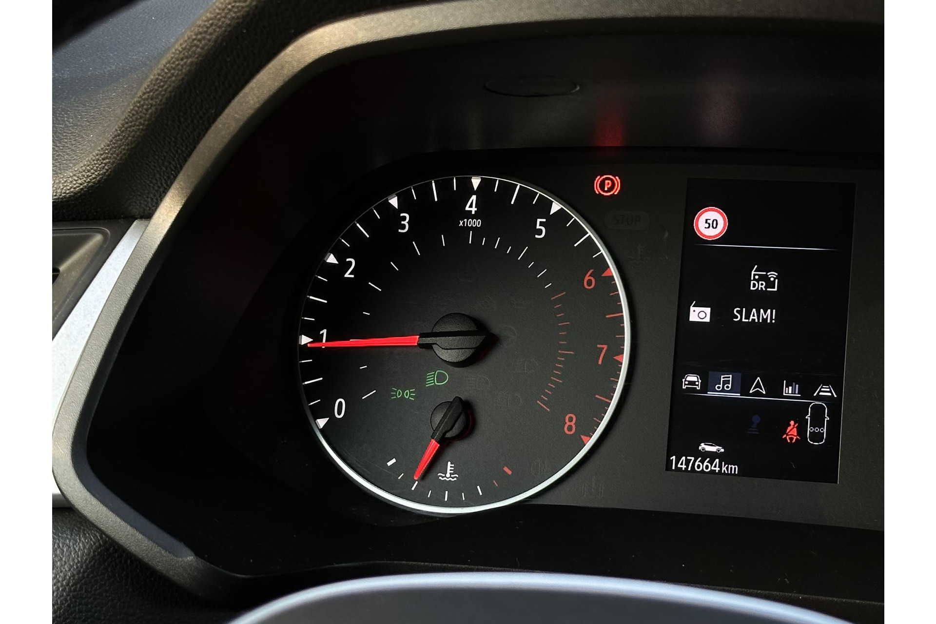 Renault Captur 1.0 TCe 100 Bi-Fuel Zen 2020 Noir etoilé gne 15