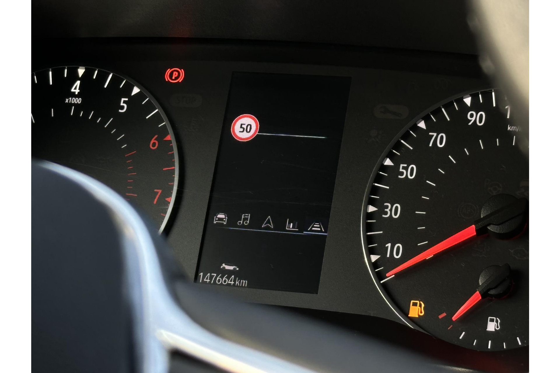 Renault Captur 1.0 TCe 100 Bi-Fuel Zen 2020 Noir etoilé gne 18