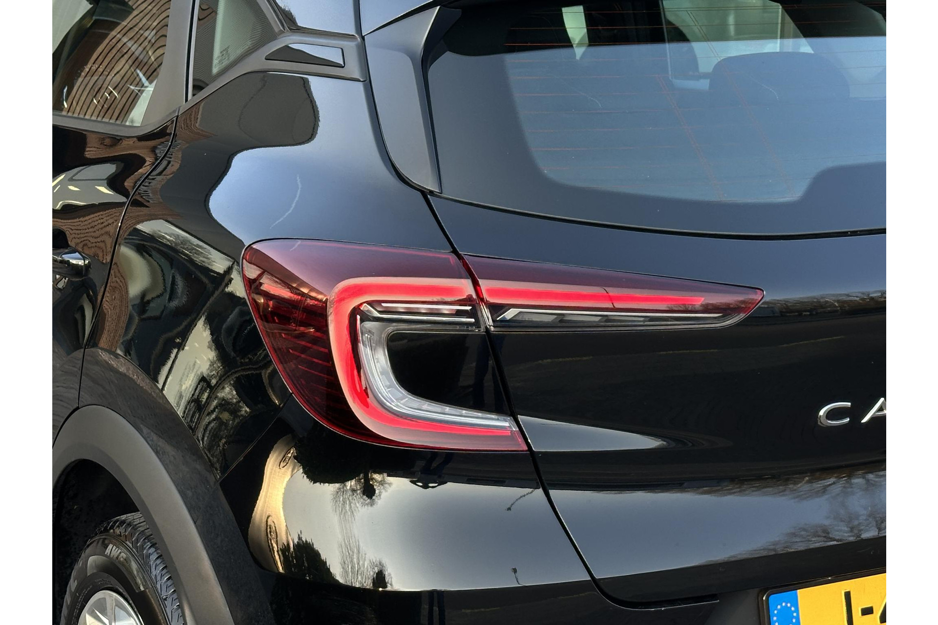 Renault Captur 1.0 TCe 100 Bi-Fuel Zen 2020 Noir etoilé gne 29