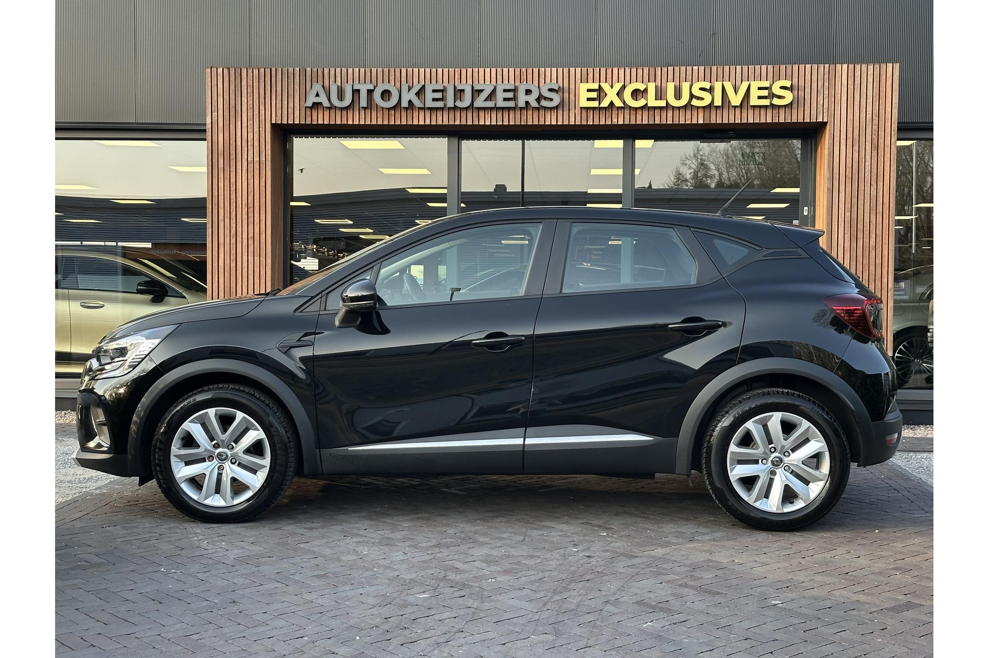Renault Captur 1.0 TCe 100 Bi-Fuel Zen 2020 Noir etoilé gne 5