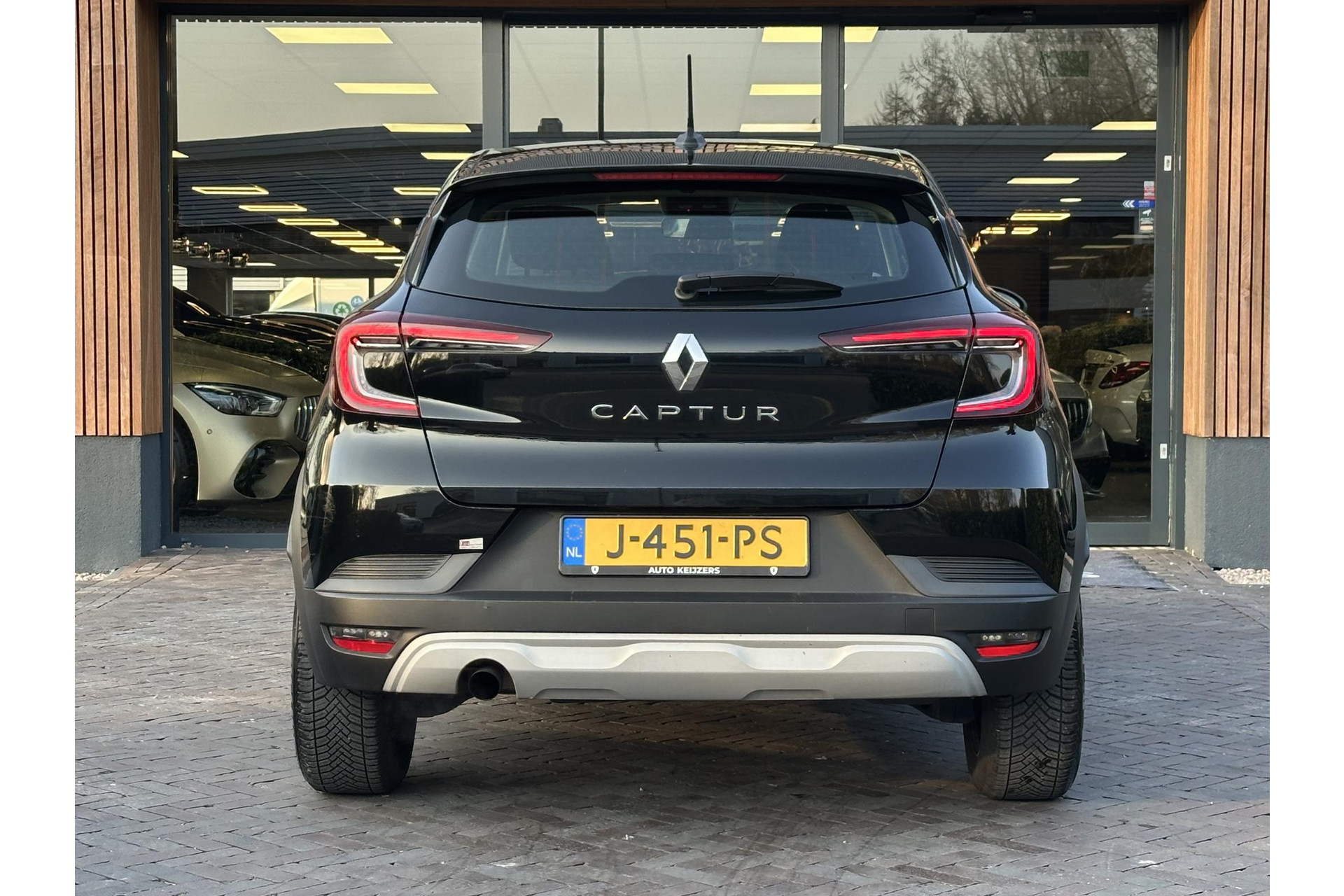 Renault Captur 1.0 TCe 100 Bi-Fuel Zen 2020 Noir etoilé gne 9