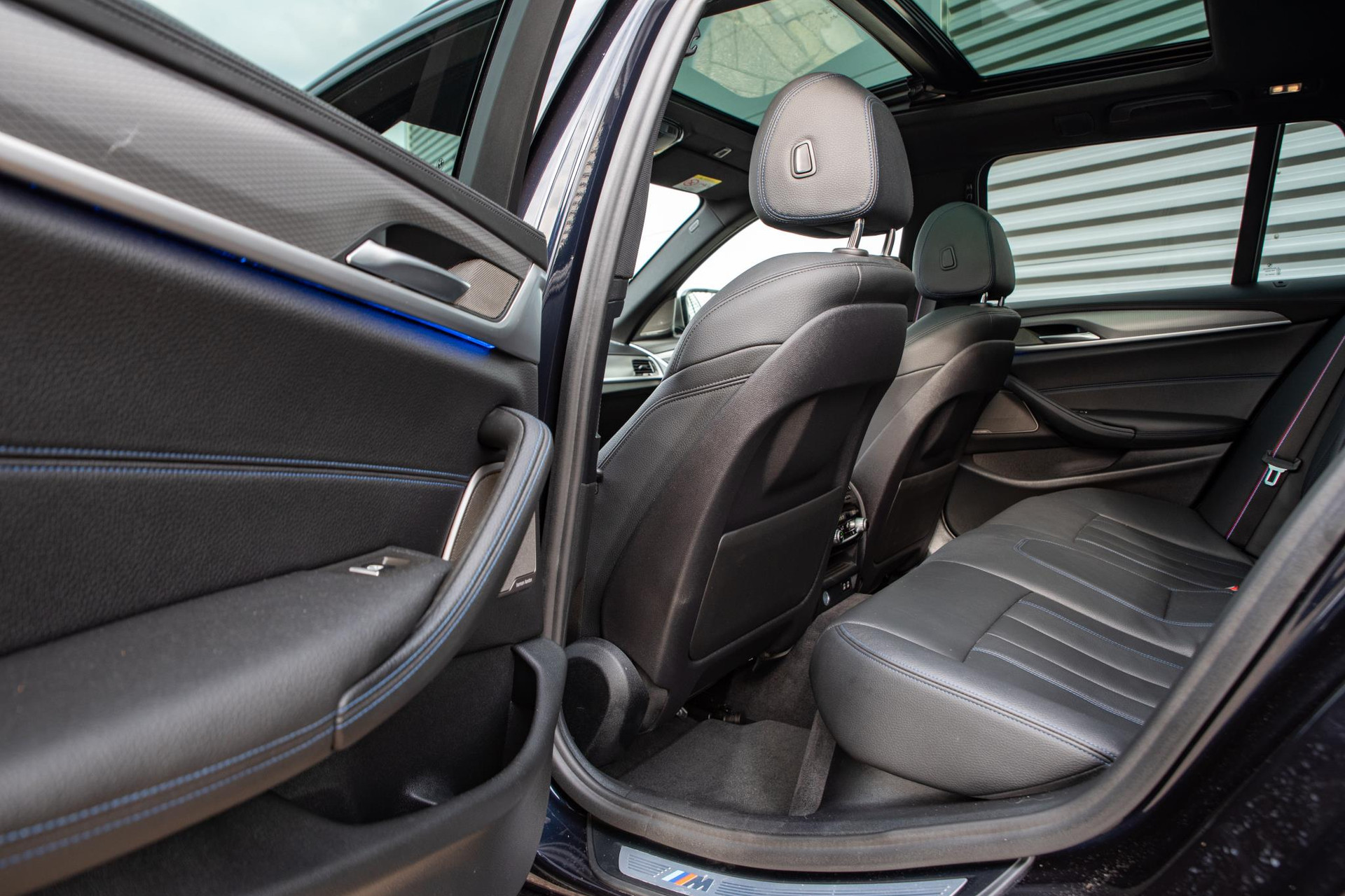 BMW 5 Serie Touring M550d xDrive High Executive 2020  13