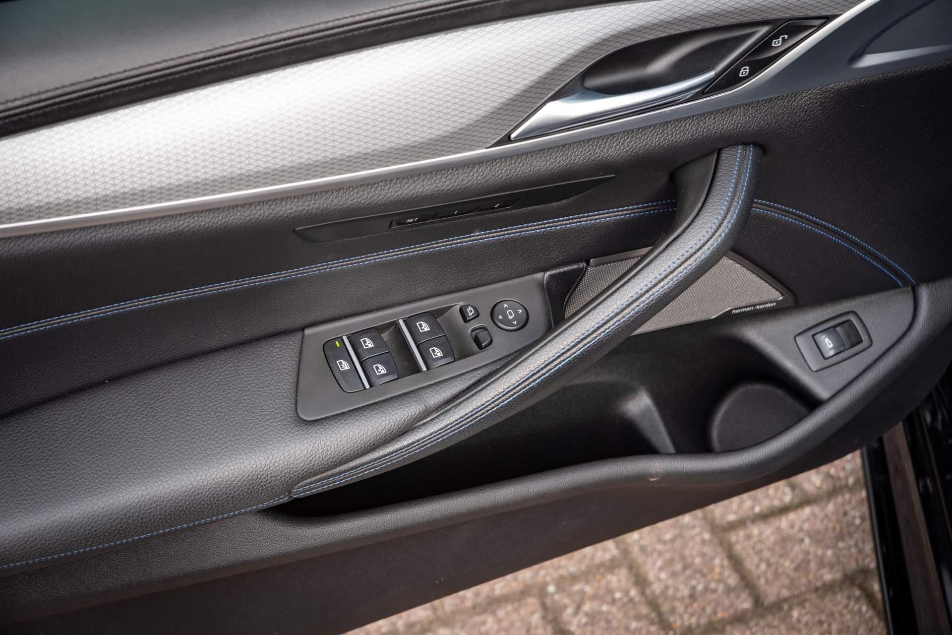 BMW 5 Serie Touring M550d xDrive High Executive 2020  14