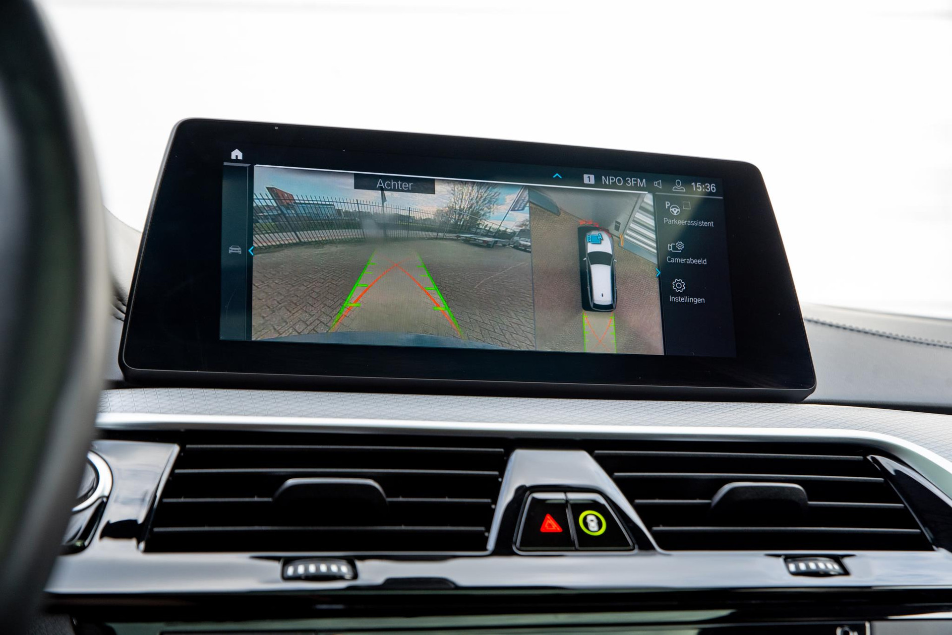 BMW 5 Serie Touring M550d xDrive High Executive 2020  18