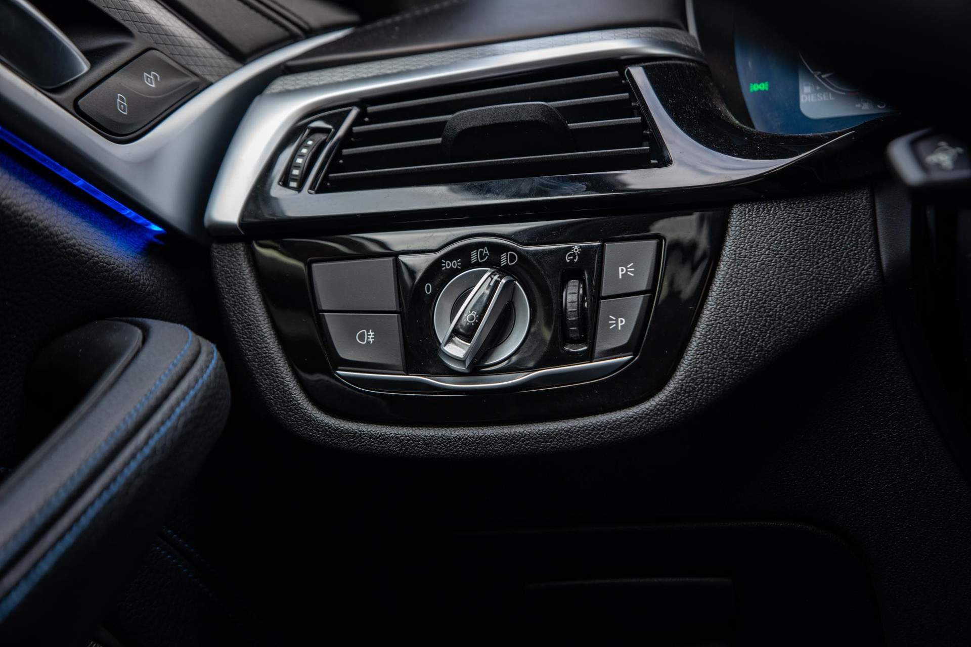 BMW 5 Serie Touring M550d xDrive High Executive 2020  22