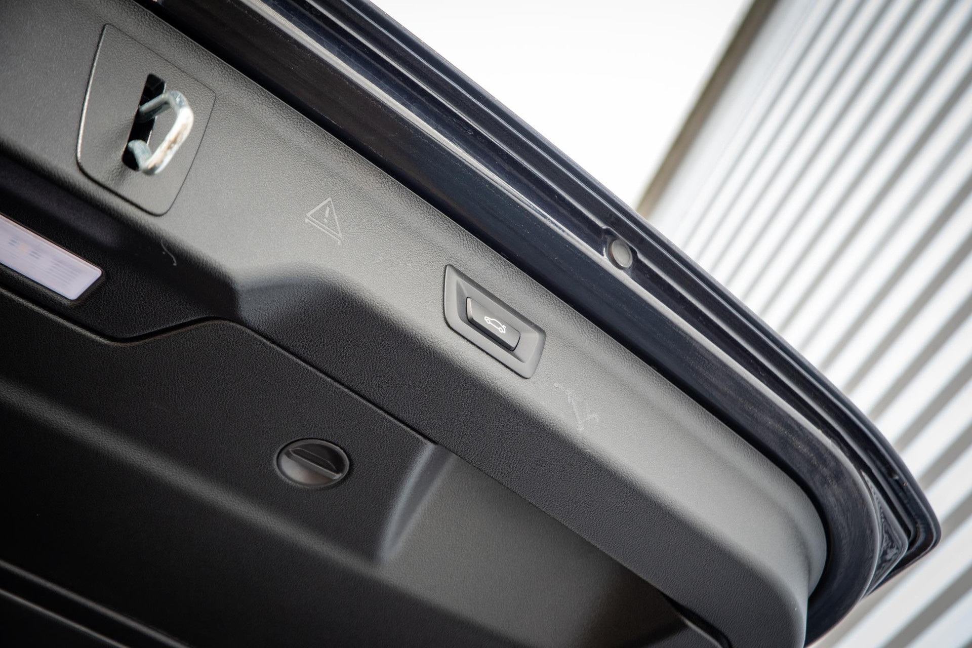 BMW 5 Serie Touring M550d xDrive High Executive 2020  27