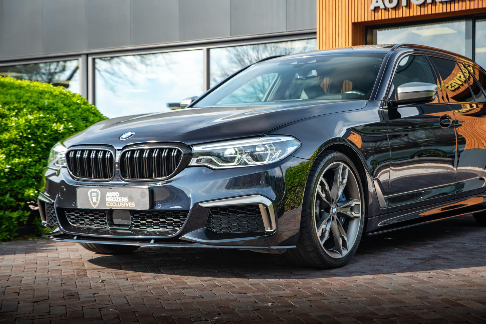 BMW 5 Serie Touring M550d xDrive High Executive 2020  9