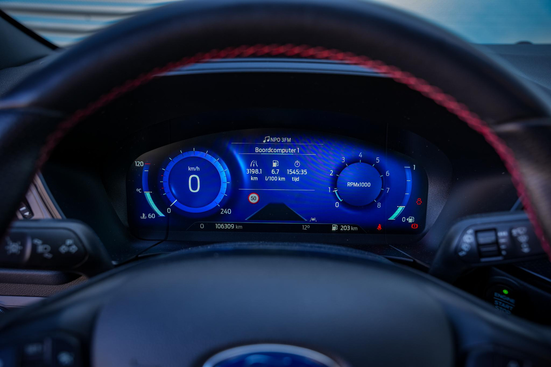 Ford Kuga 1.5 EcoBoost ST line 2021  21