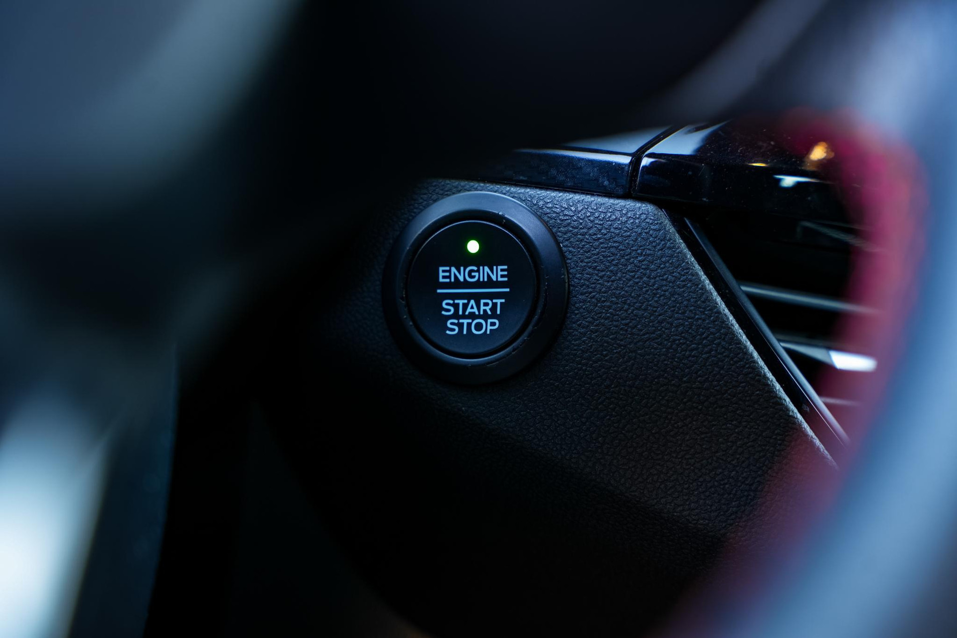 Ford Kuga 1.5 EcoBoost ST line 2021  25