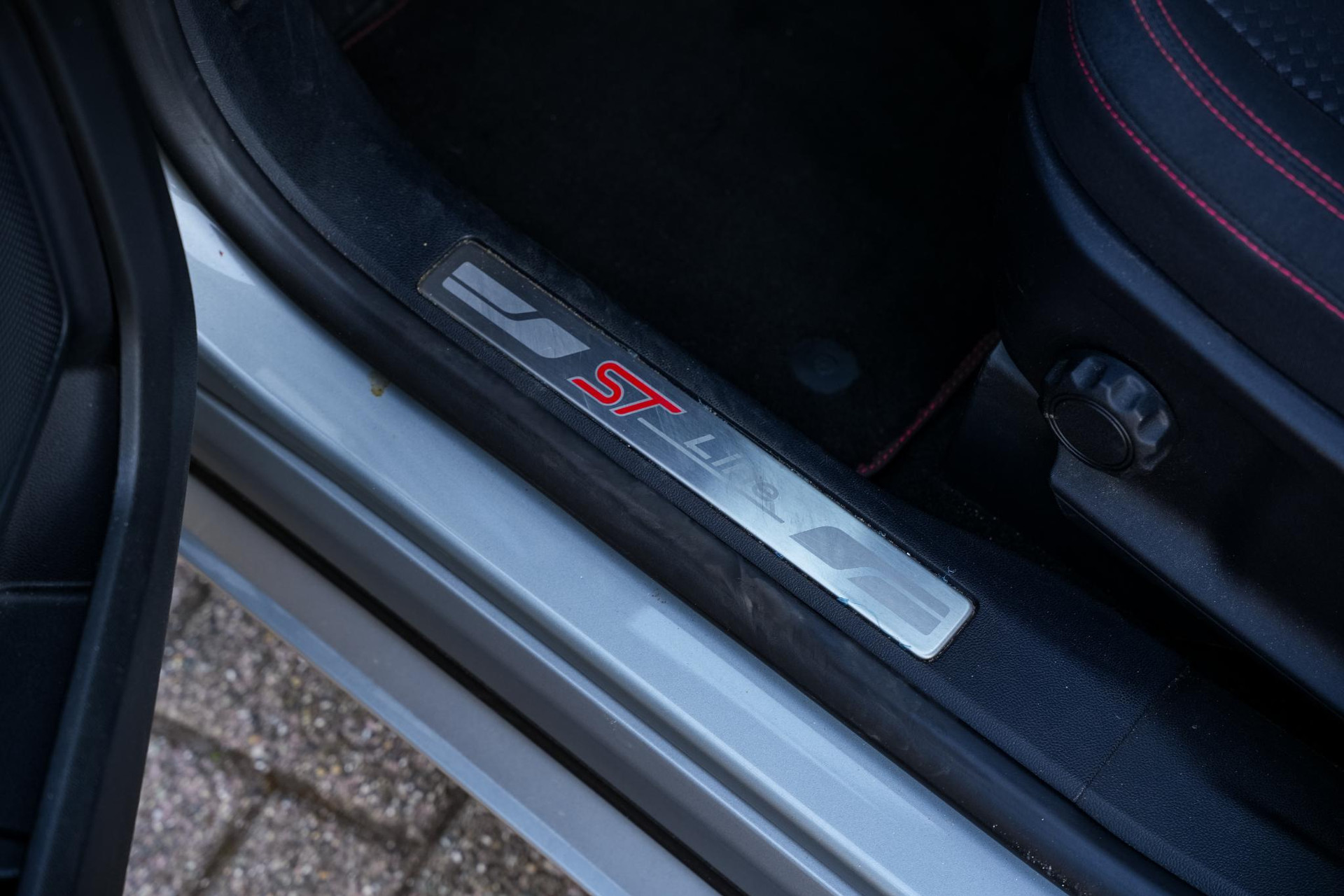 Ford Kuga 1.5 EcoBoost ST line 2021  34