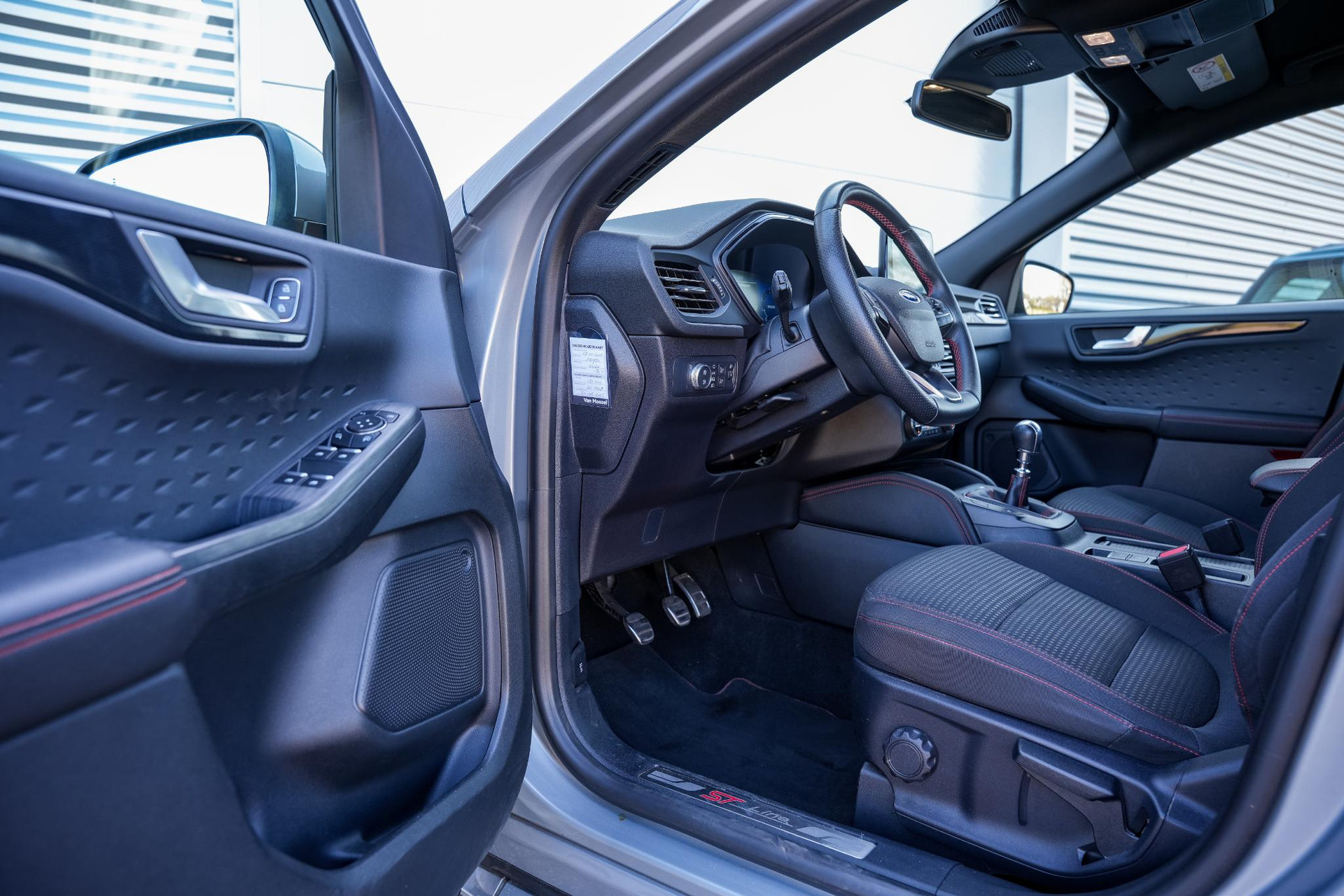 Ford Kuga 1.5 EcoBoost ST line 2021  6