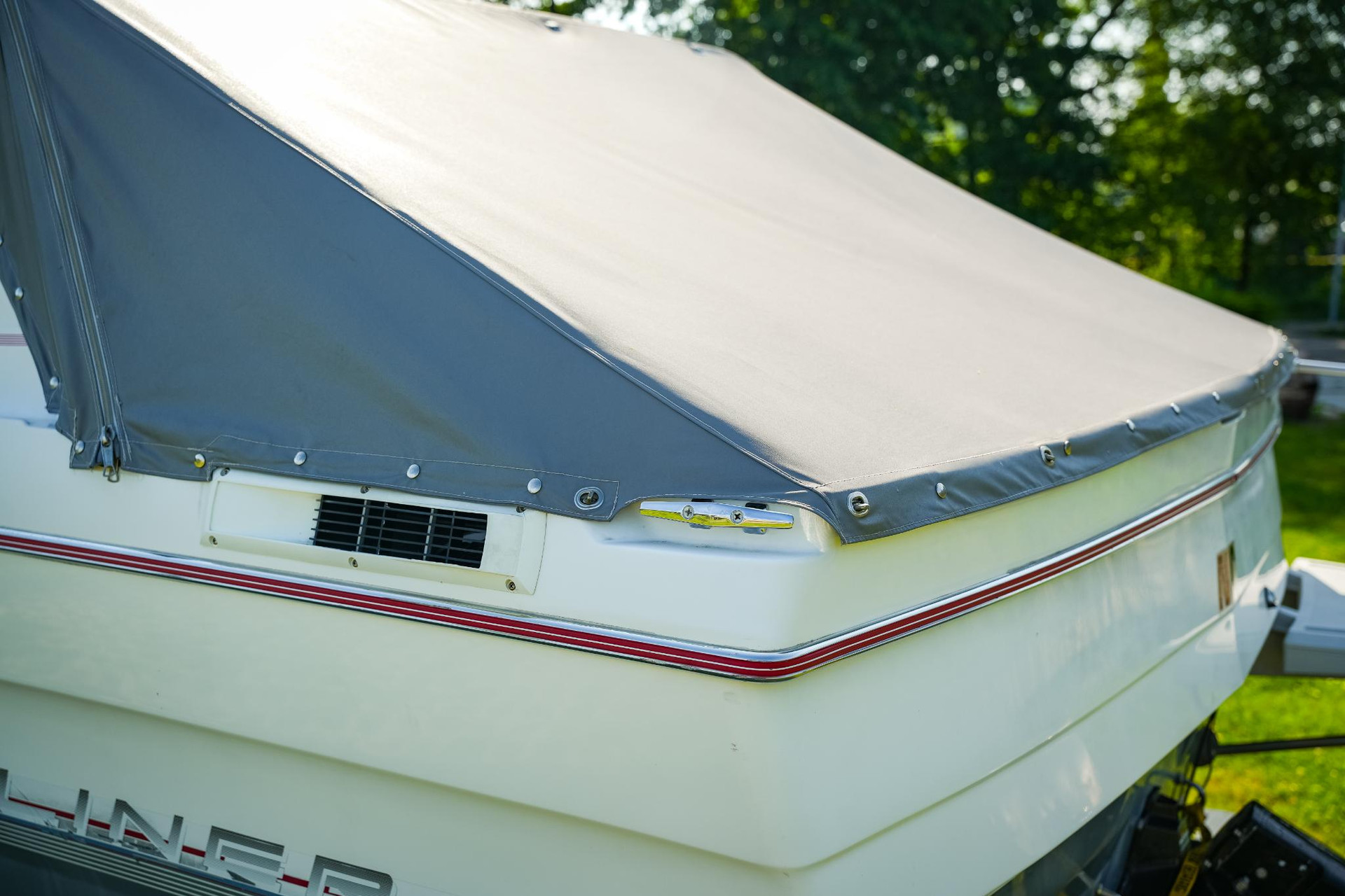 Bayliner  Capri Motorboot 2001  12