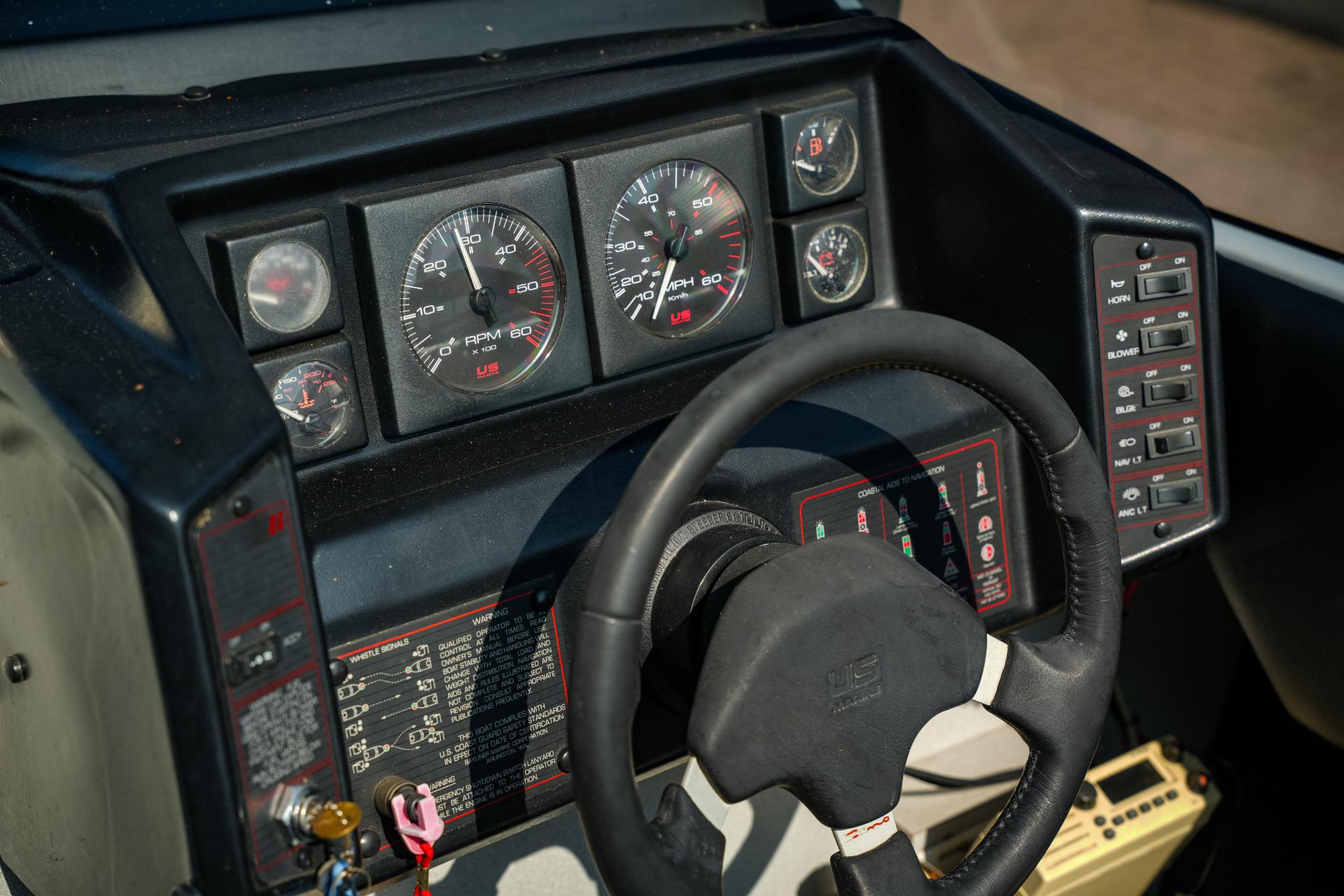 Bayliner  Capri Motorboot 2001  23