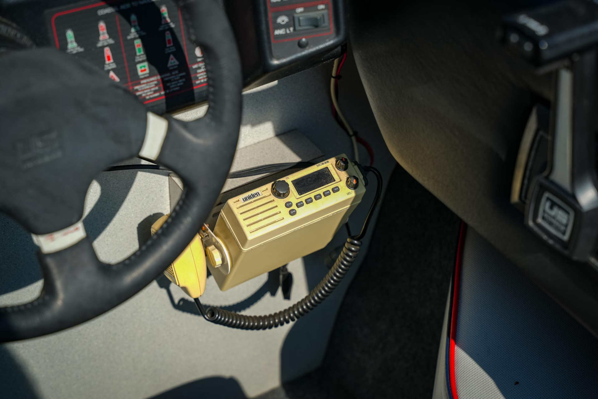 Bayliner  Capri Motorboot 2001  24