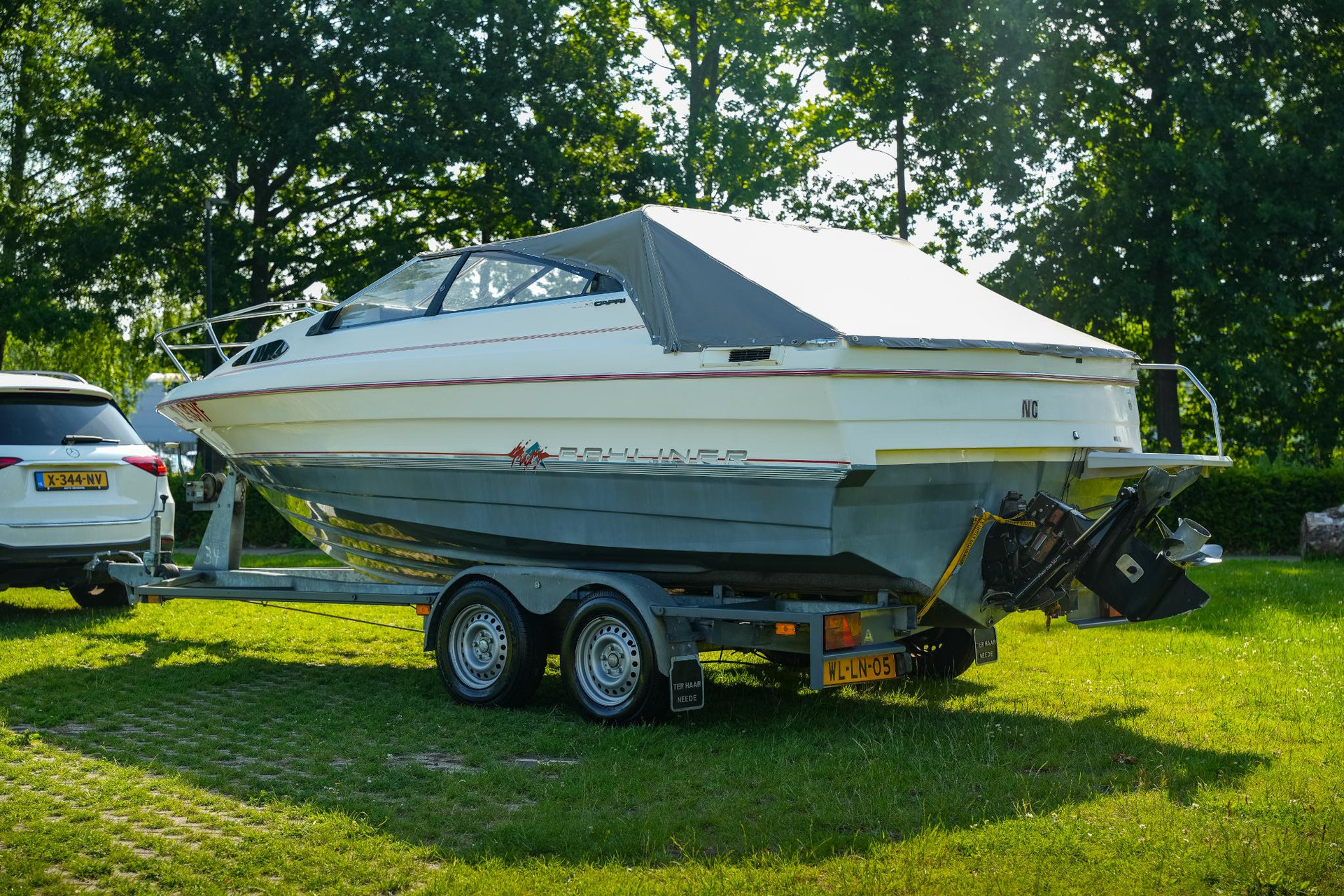 Bayliner  Capri Motorboot 2001  6