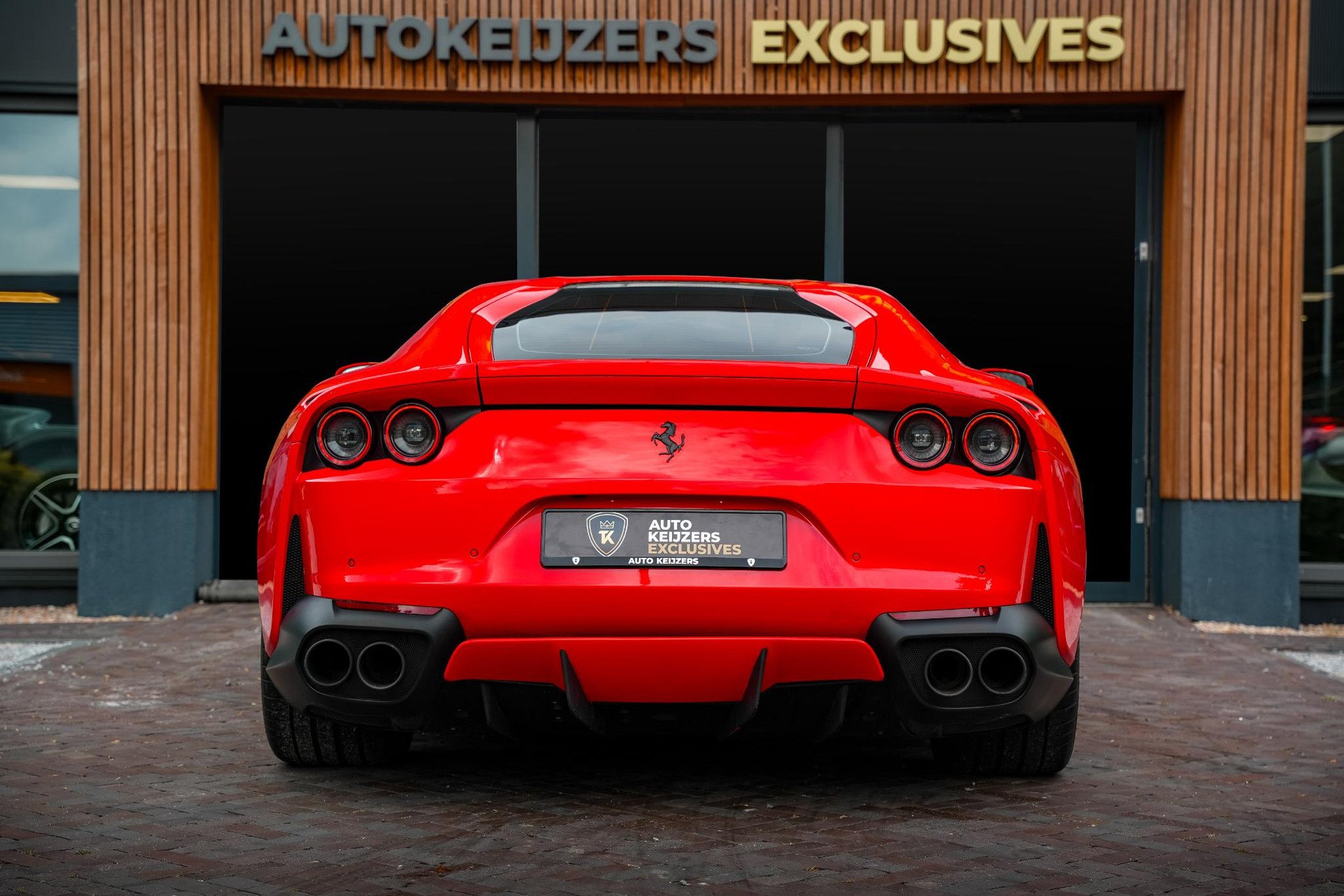 Ferrari 812 6.5 V12 Superfast HELE 2019 Rosso Scuderia 9