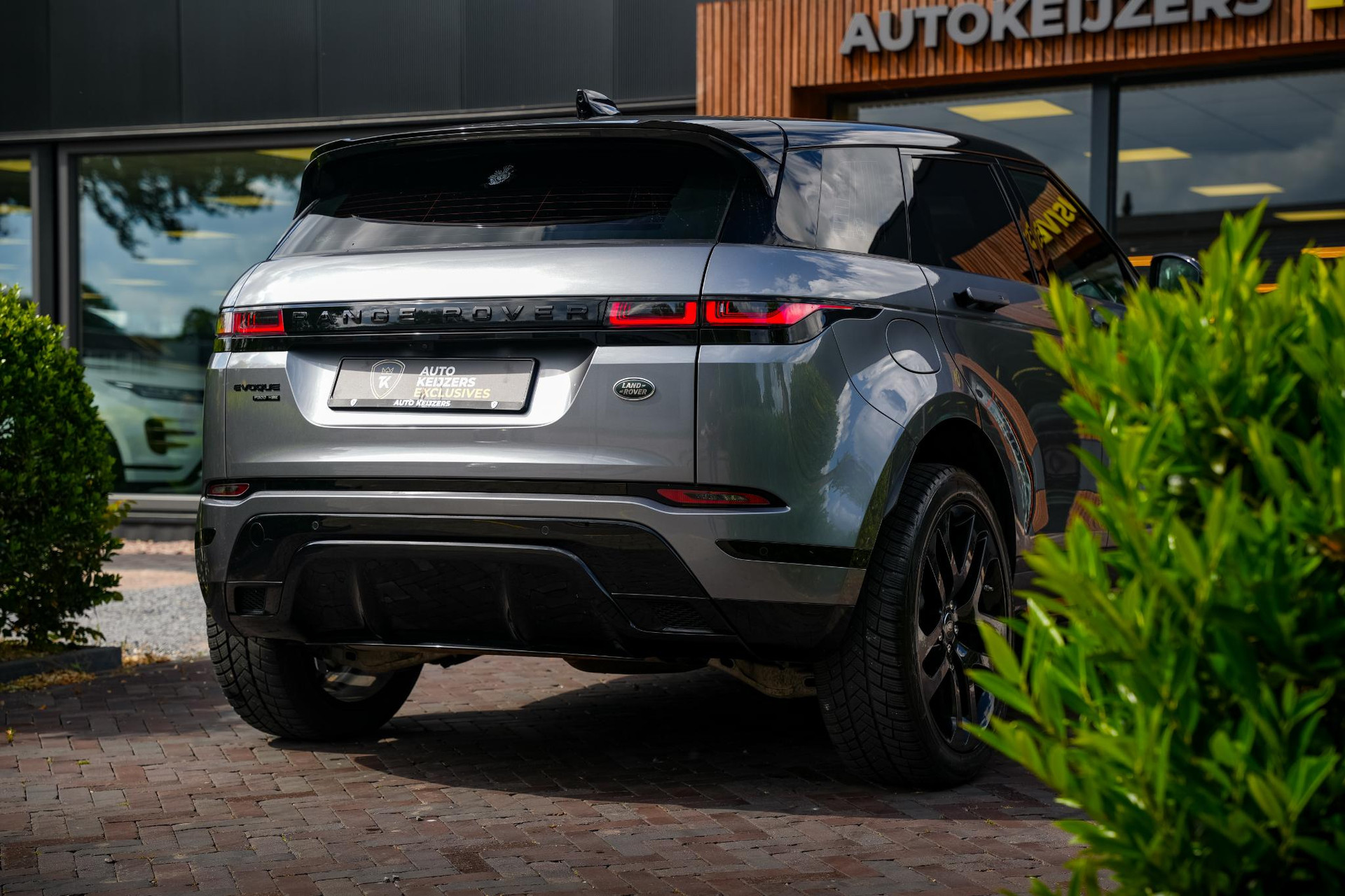 Land Rover Range Rover Evoque 2.0 P300 AWD R-Dynamic HSE 2019  10