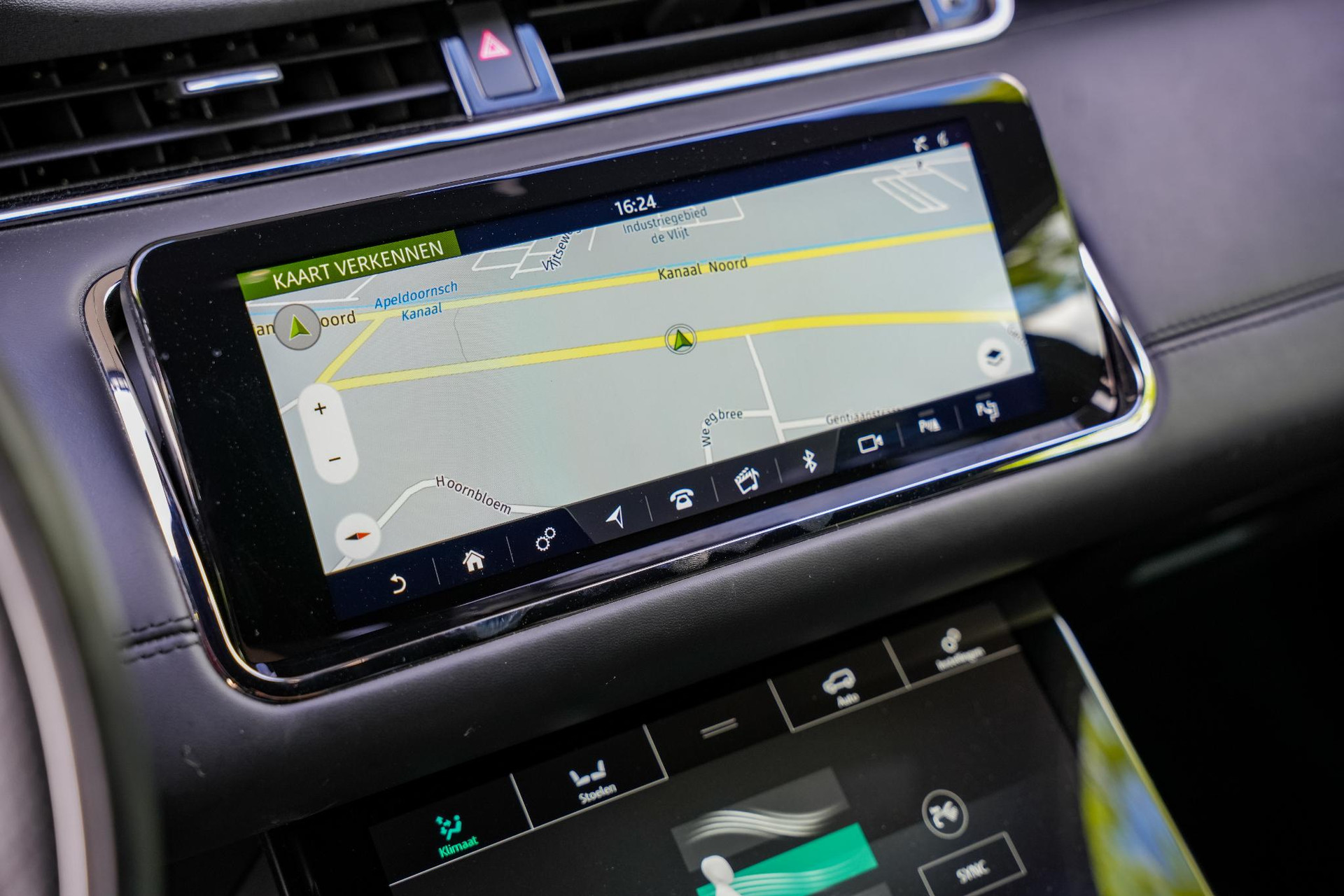 Land Rover Range Rover Evoque 2.0 P300 AWD R-Dynamic HSE 2019  16