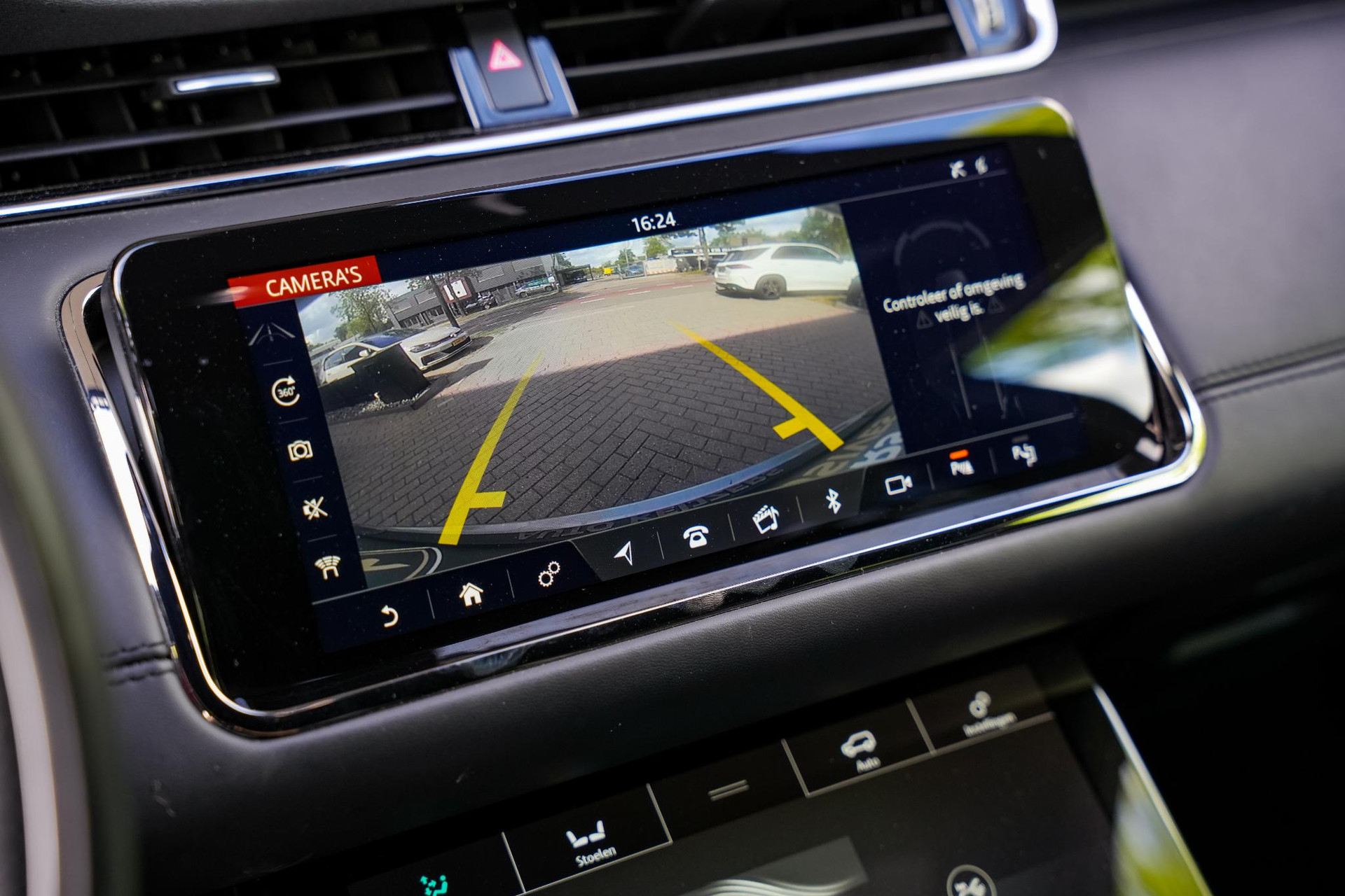 Land Rover Range Rover Evoque 2.0 P300 AWD R-Dynamic HSE 2019  17