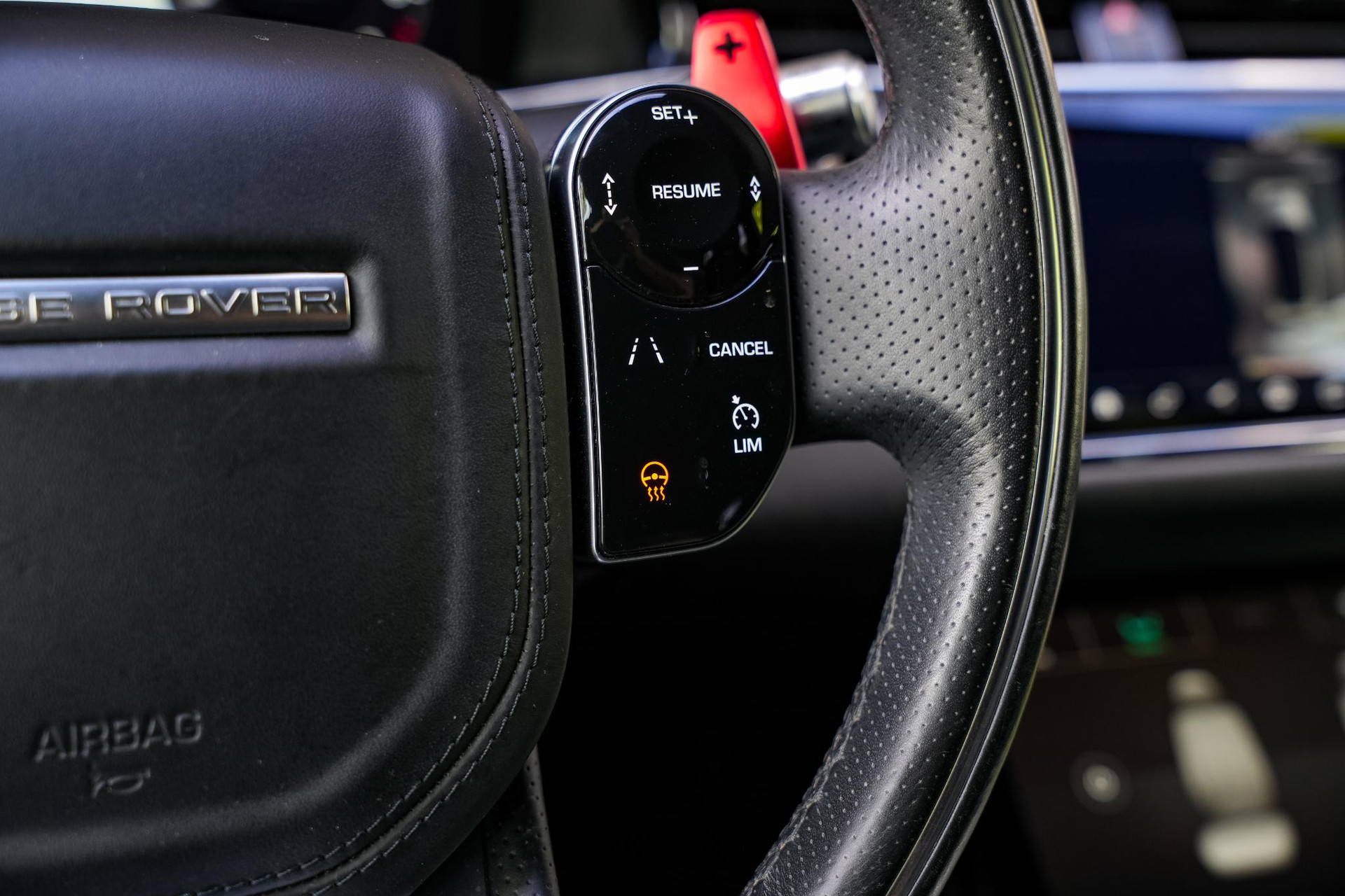 Land Rover Range Rover Evoque 2.0 P300 AWD R-Dynamic HSE 2019  21