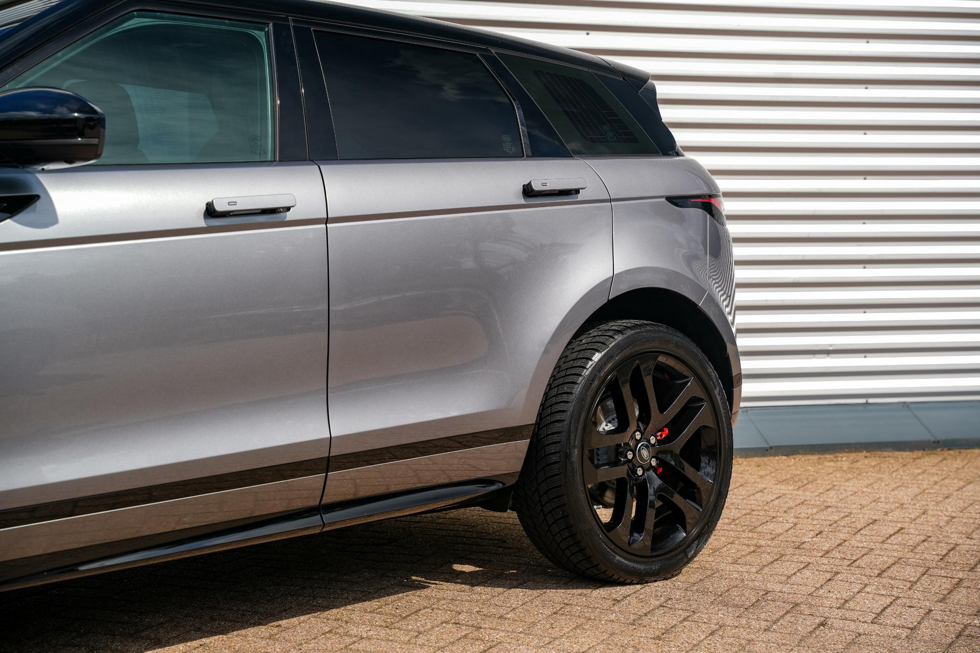Land Rover Range Rover Evoque 2.0 P300 AWD R-Dynamic HSE 2019  32