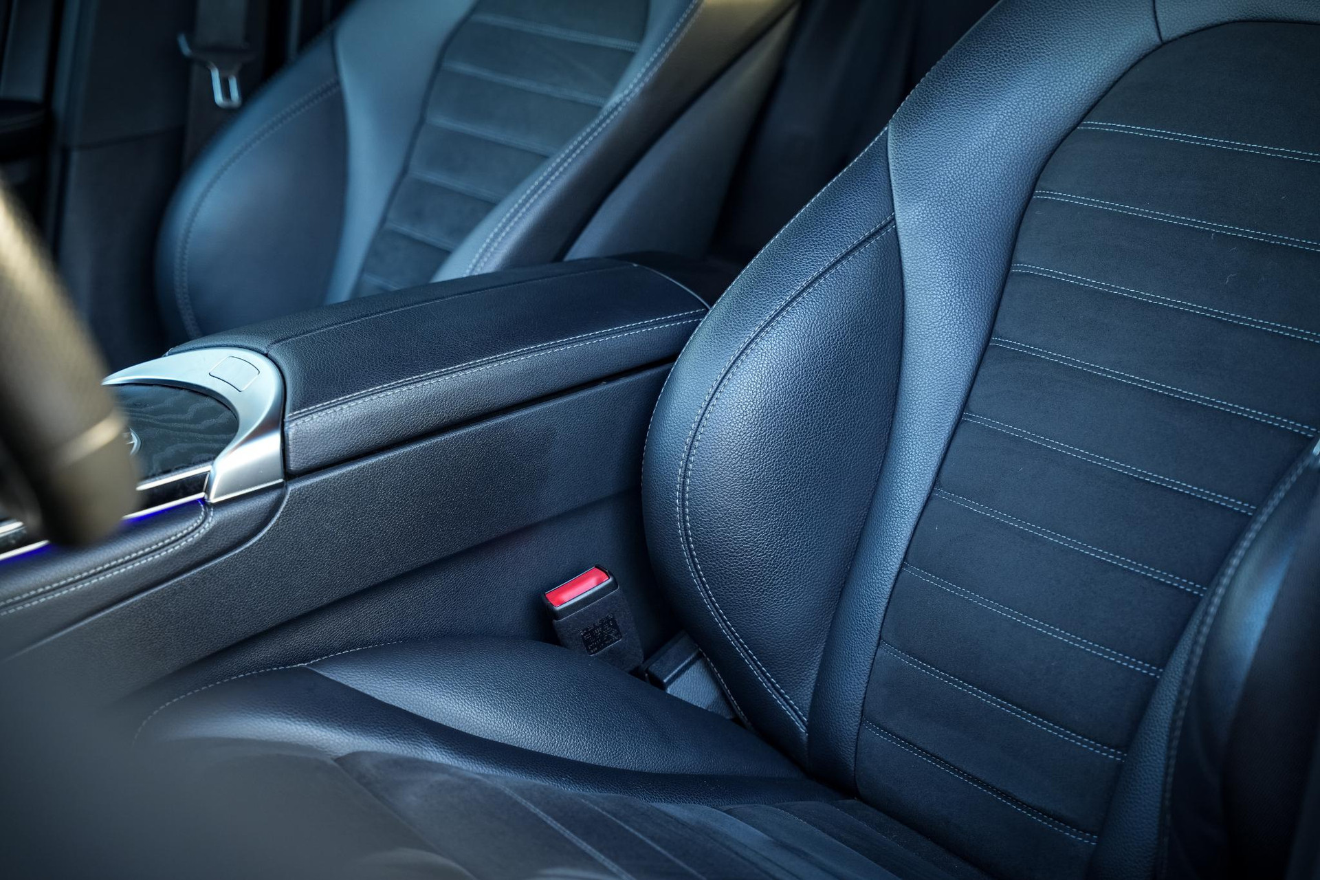 Mercedes-Benz GLC 300e 4MATIC Business Solution AMG 2020  24