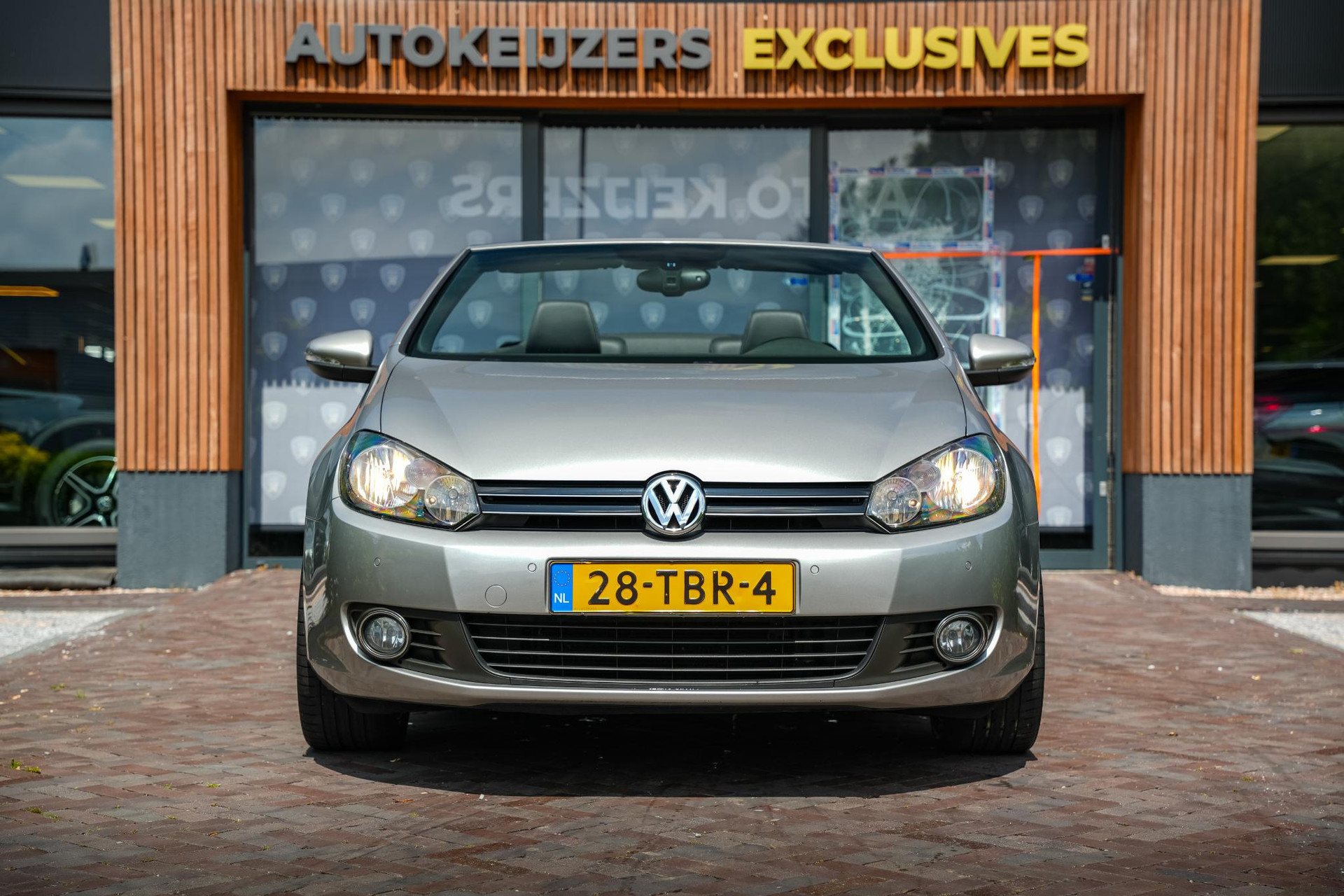 Volkswagen GOLF Cabriolet 1.2 TSI BlueMotion 2012 Tungsten silver / zwart dak 3